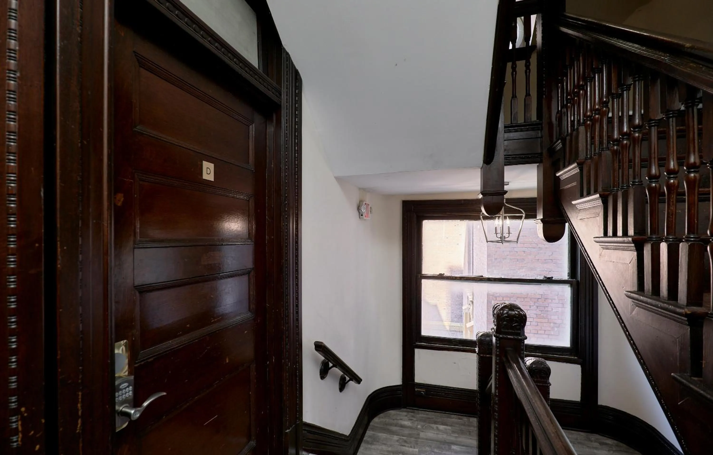 Facade/entrance in WhiteHouse at Grand Central