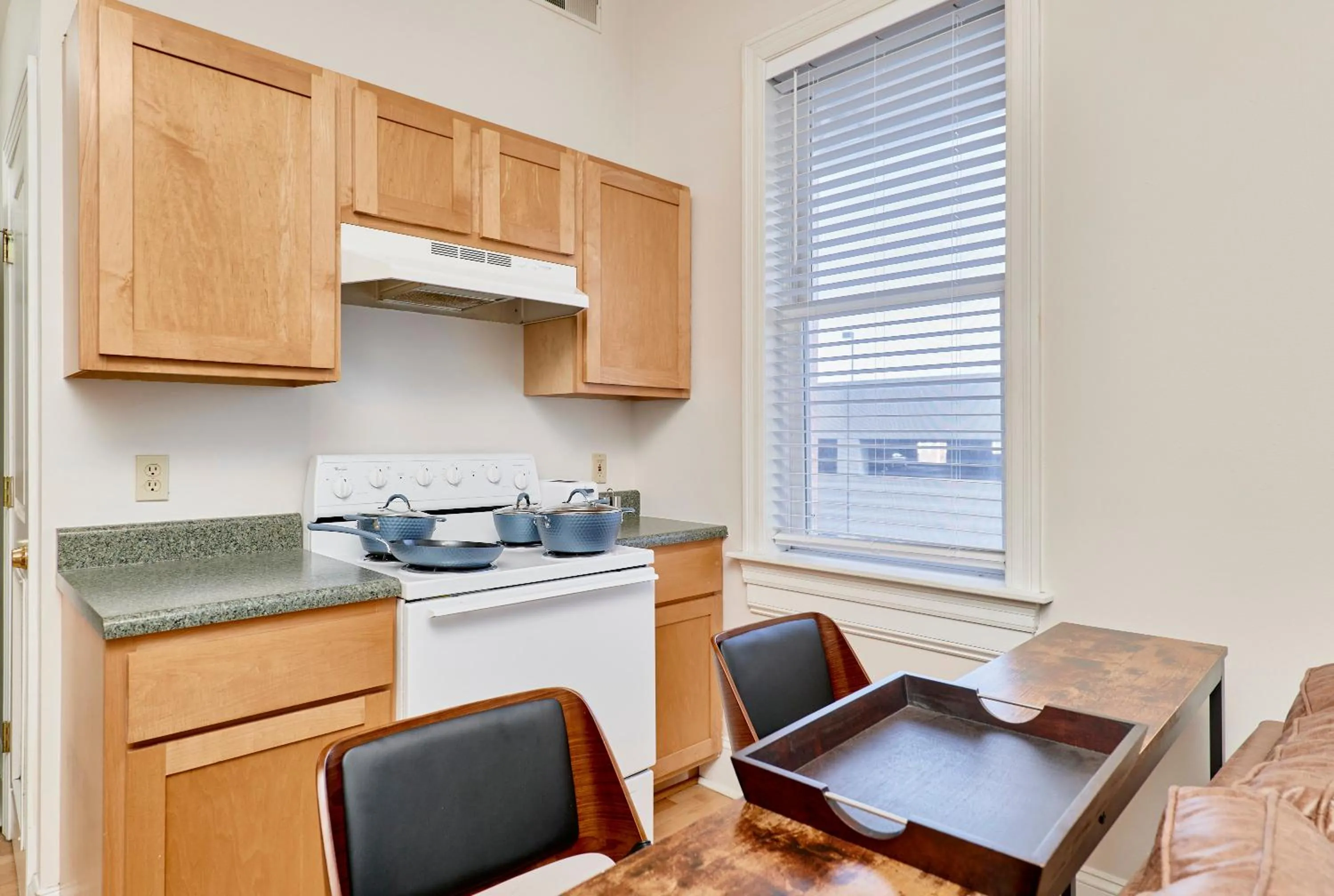 Kitchen or kitchenette in WhiteHouse at Grand Central