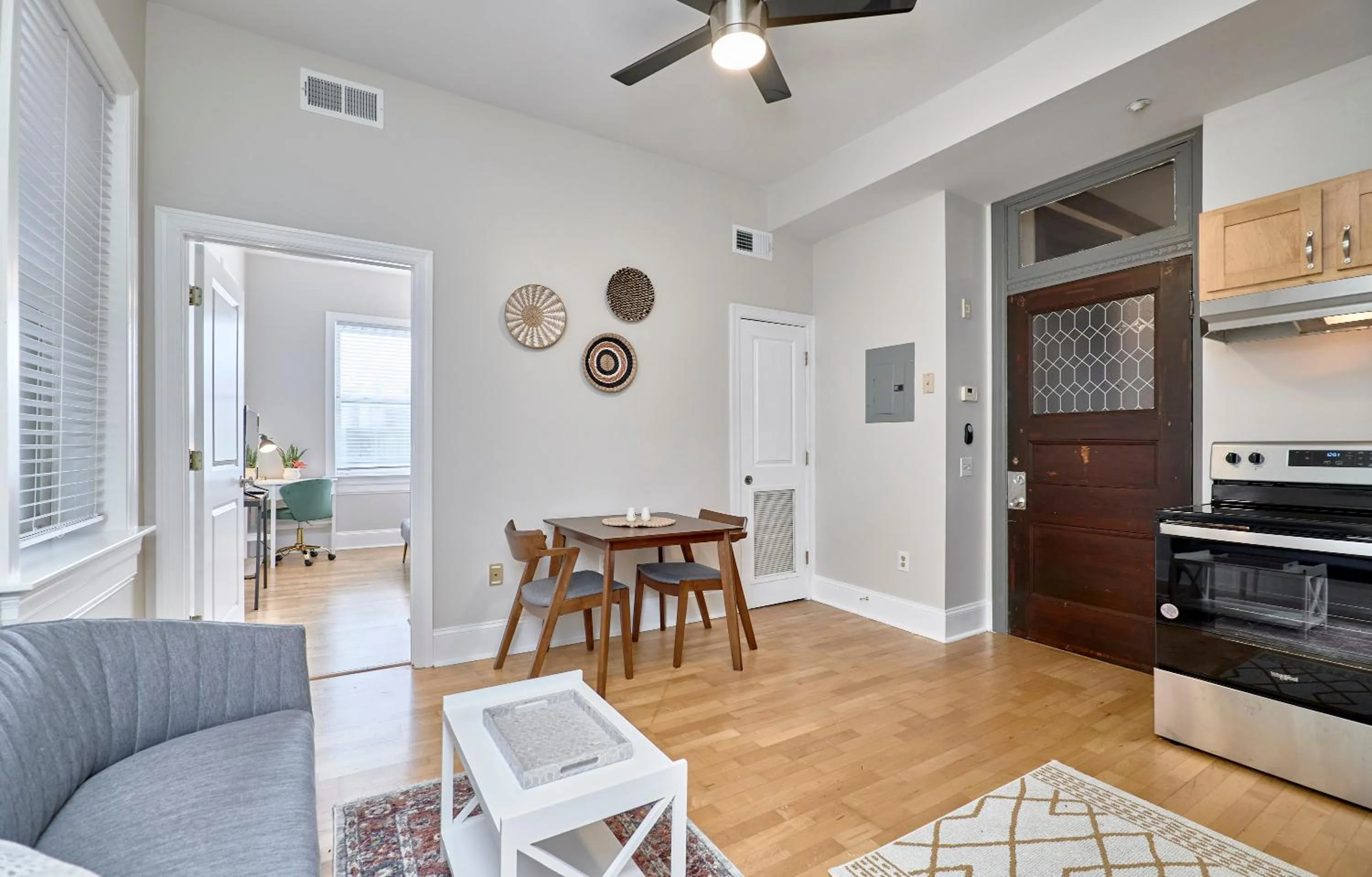 Kitchen or kitchenette in WhiteHouse at Grand Central