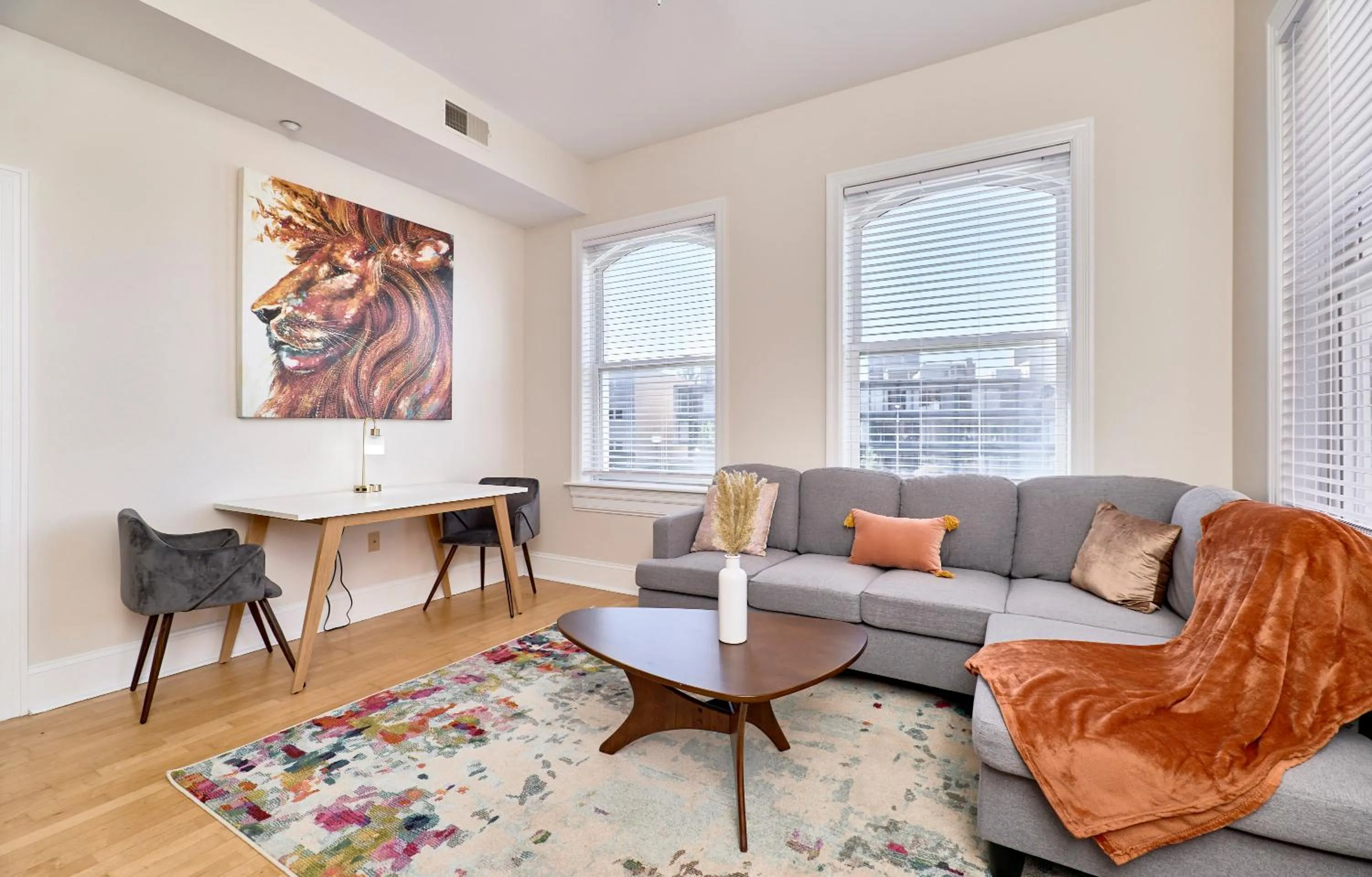 Living room in WhiteHouse at Grand Central