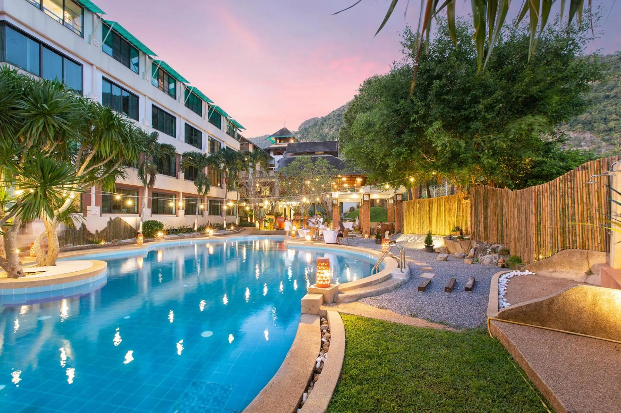 Swimming pool in ปานเทล เขาใหญ่ Parntel KhaoYai