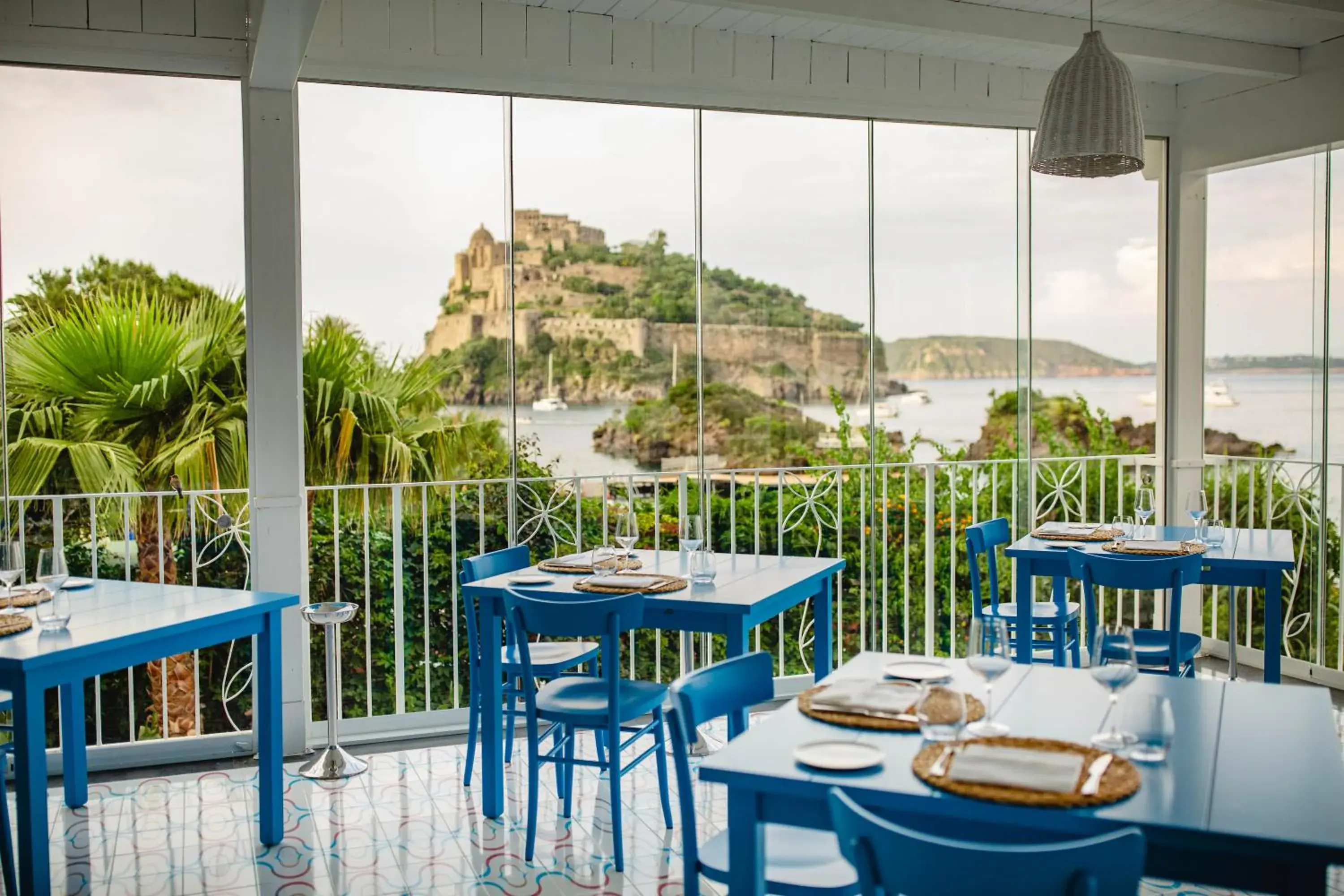 Restaurant/places to eat in Strand Hotel Delfini Restaurant/places to eat in Strand Hotel Delfini