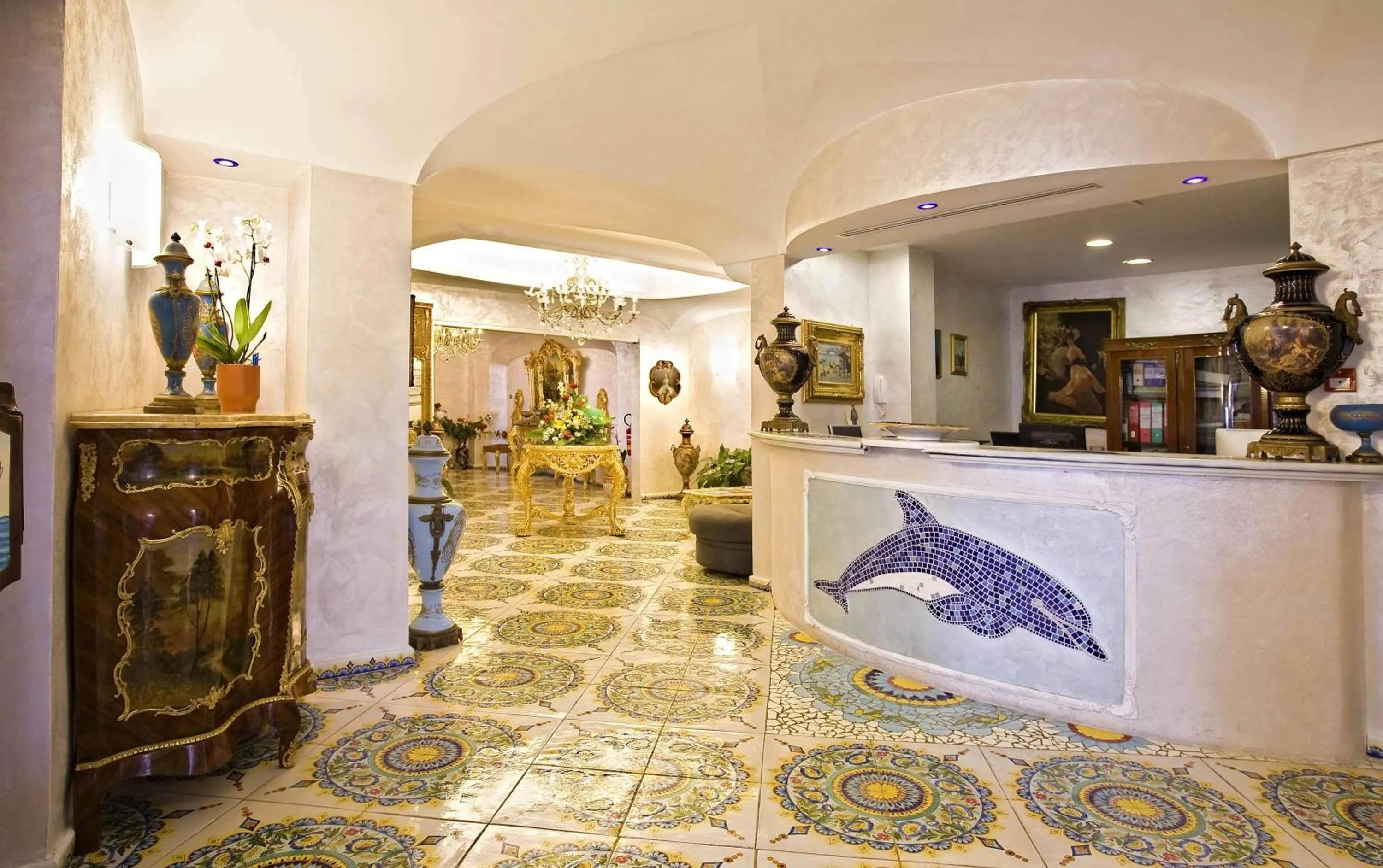 Lobby or reception in Strand Hotel Delfini