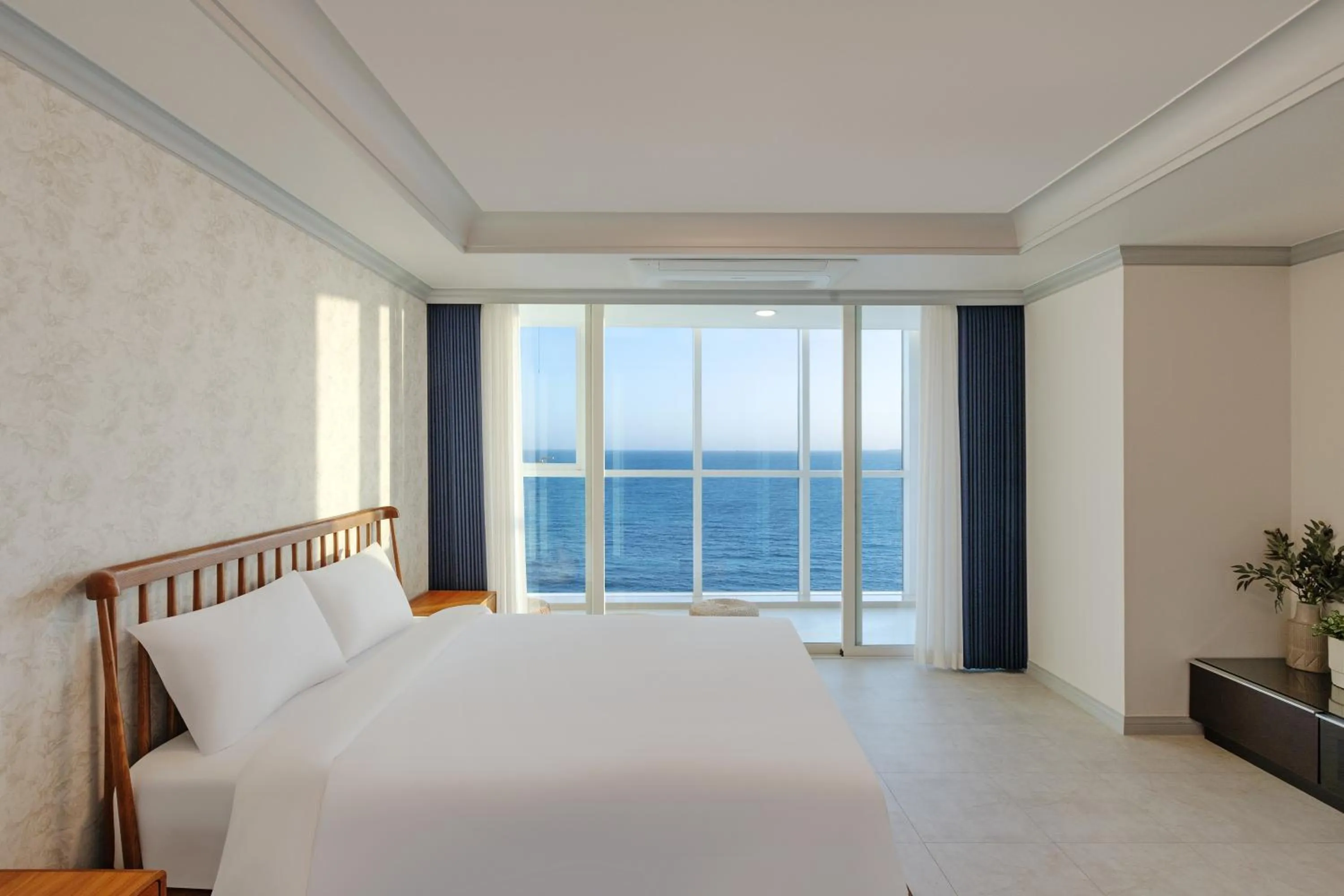 Bedroom, Bed in Pale De Cz Condo