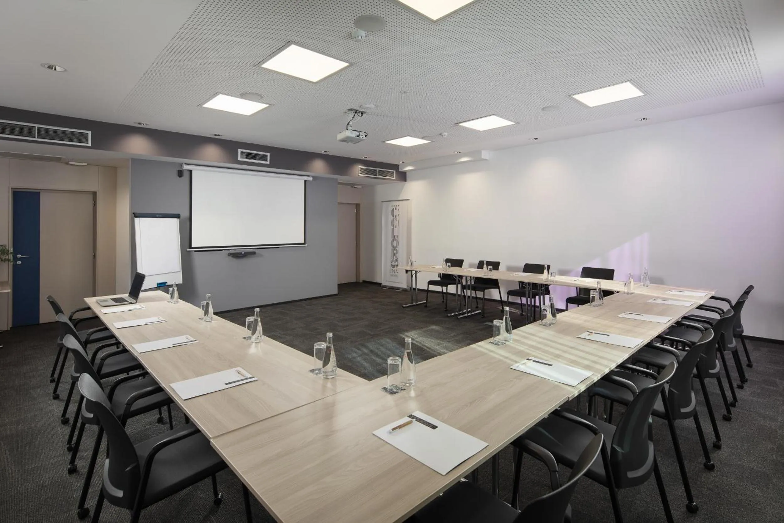 TV and multimedia in Hotel Colors Inn