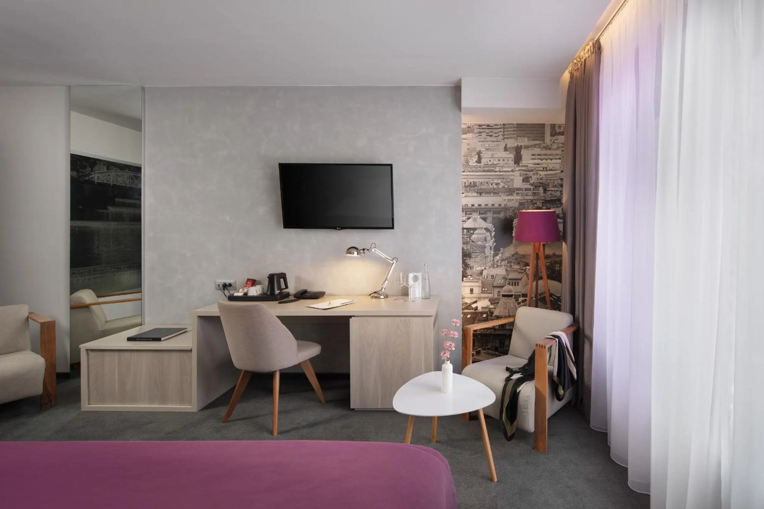 Coffee/tea facilities in Hotel Colors Inn