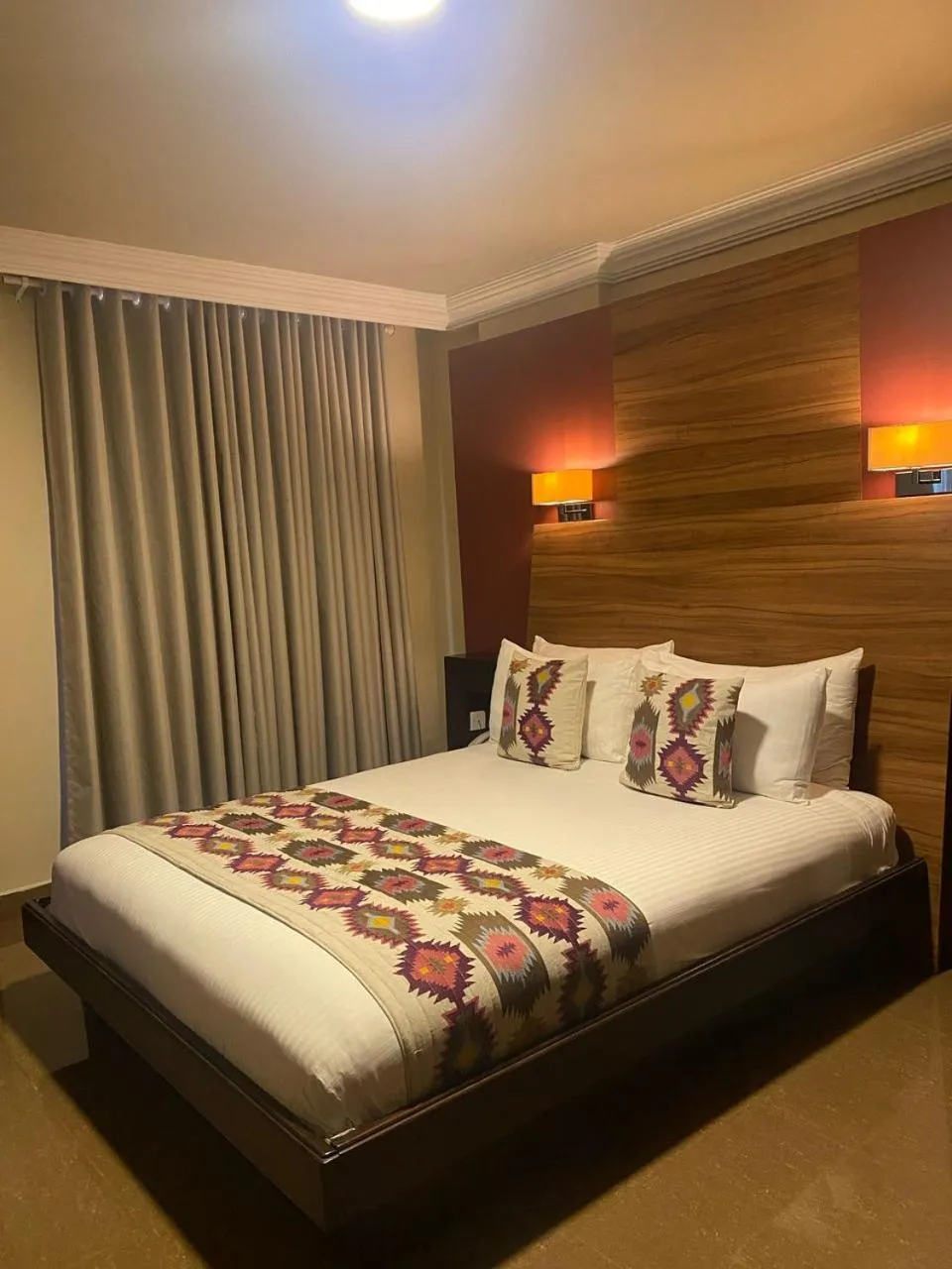 Bed in Home Suites Boutique Hotel Freetown