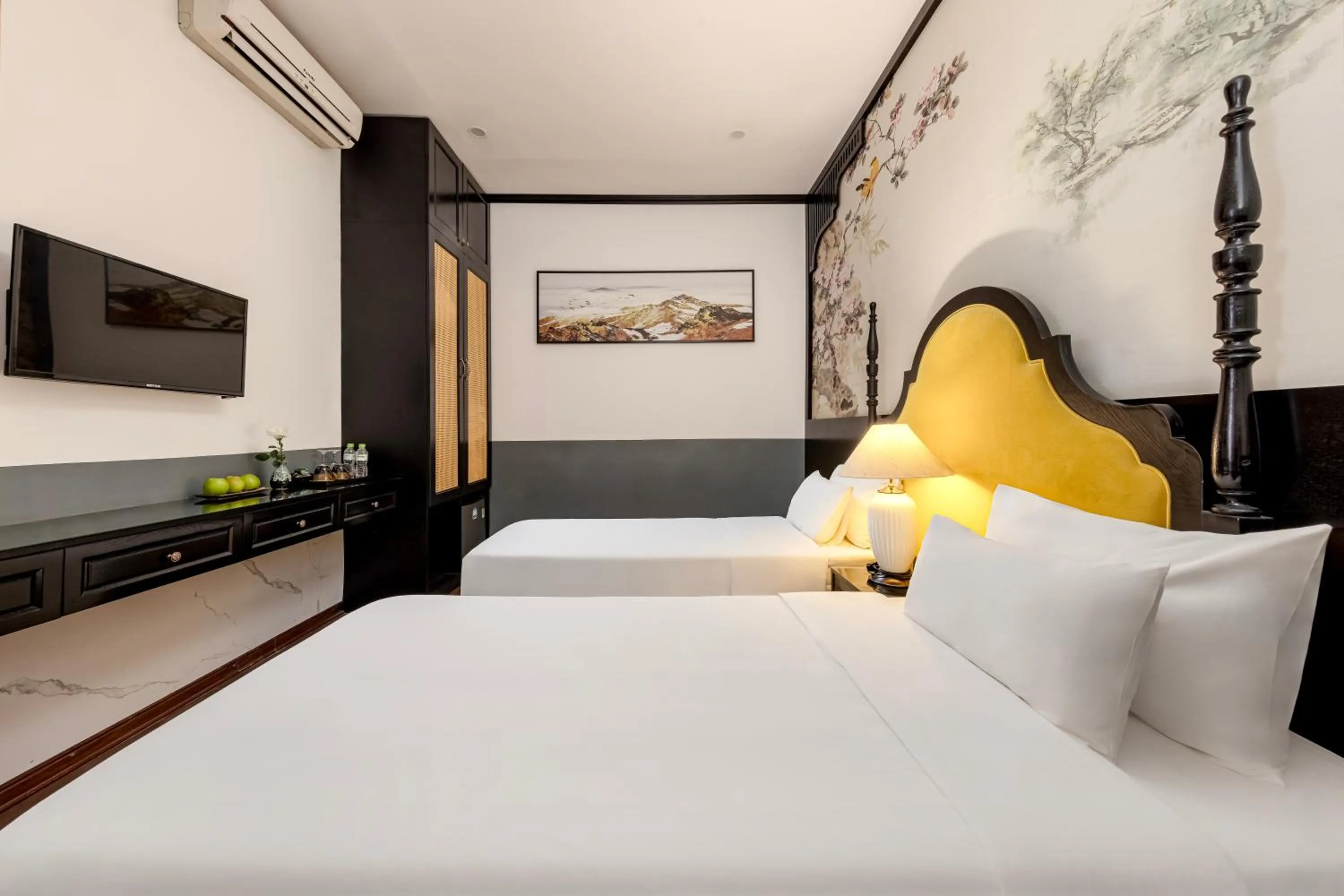 Bed in Hanoi Elpis Hotel & Spa