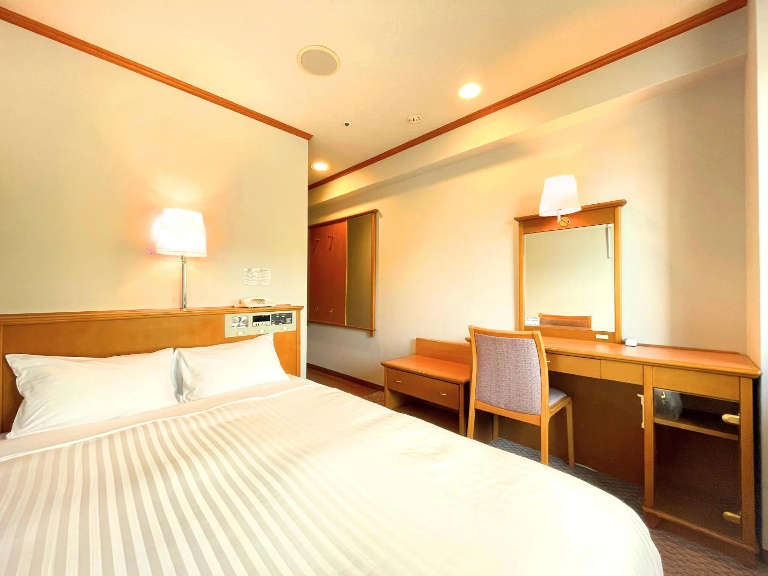 Photo of the whole room, Bed in Hotel Castle Inn Ise