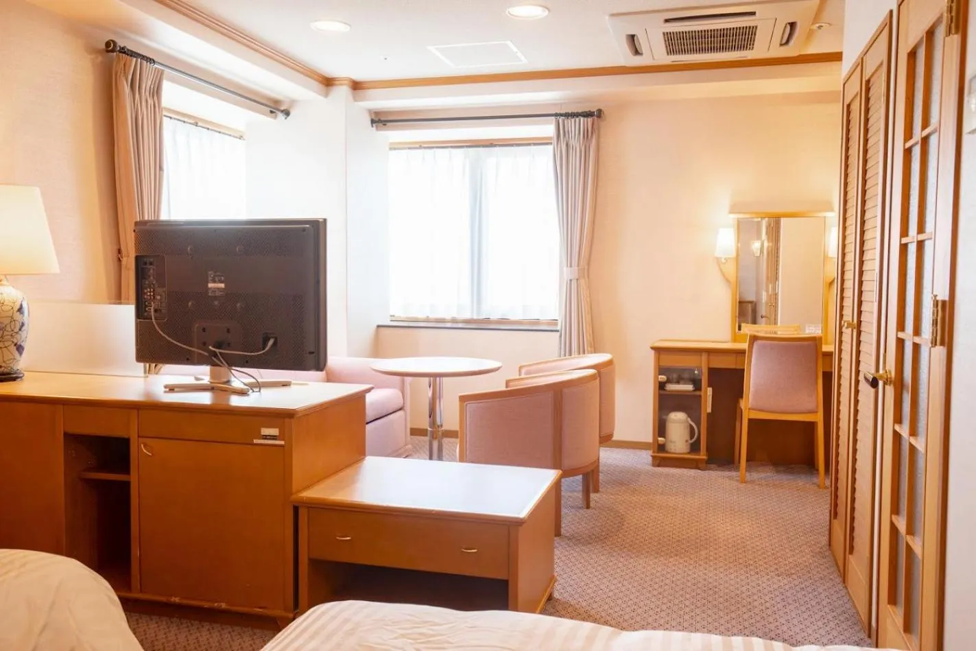 Photo of the whole room, Bed in Hotel Castle Inn Ise