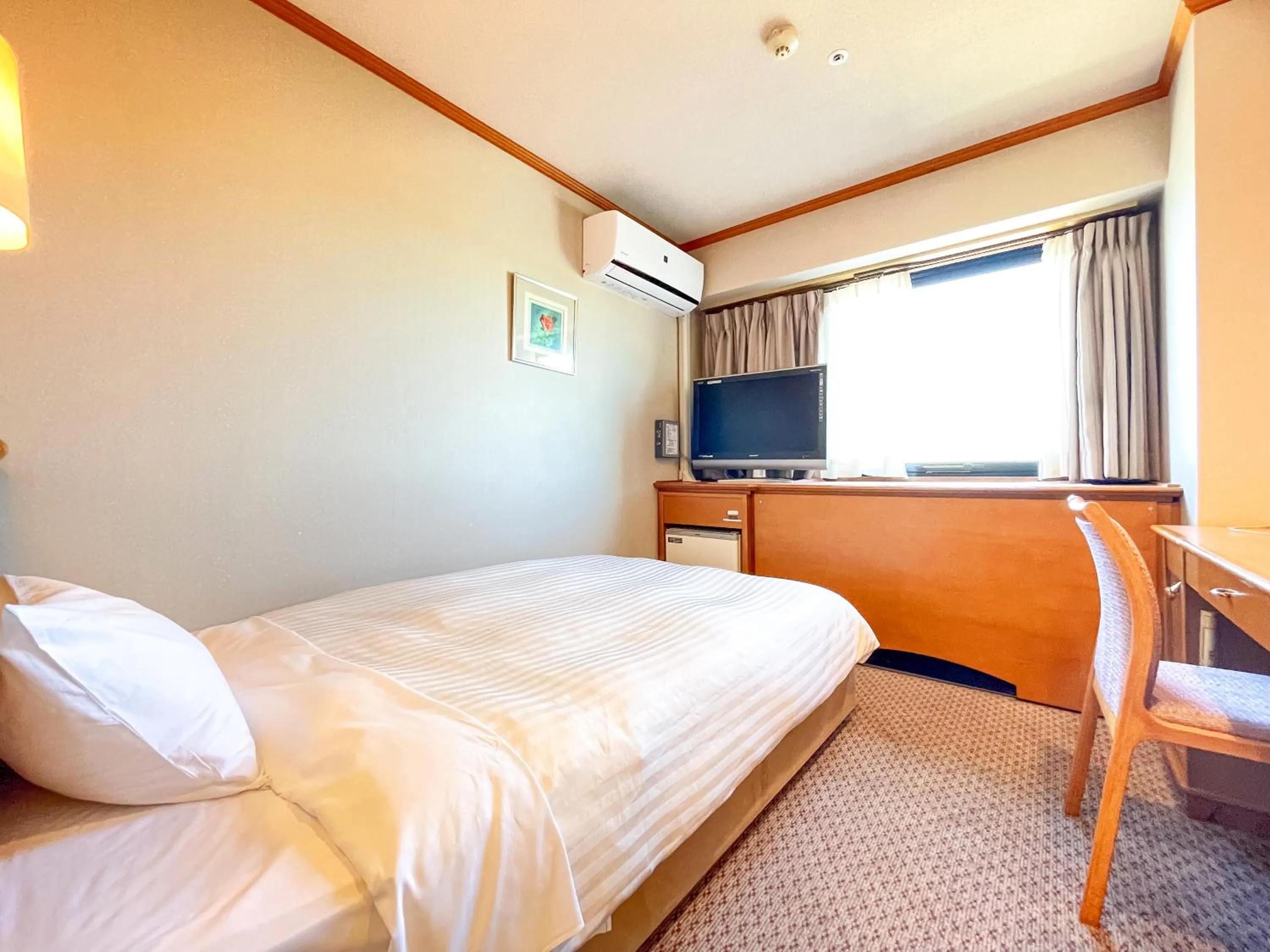 Photo of the whole room, Bed in Hotel Castle Inn Ise