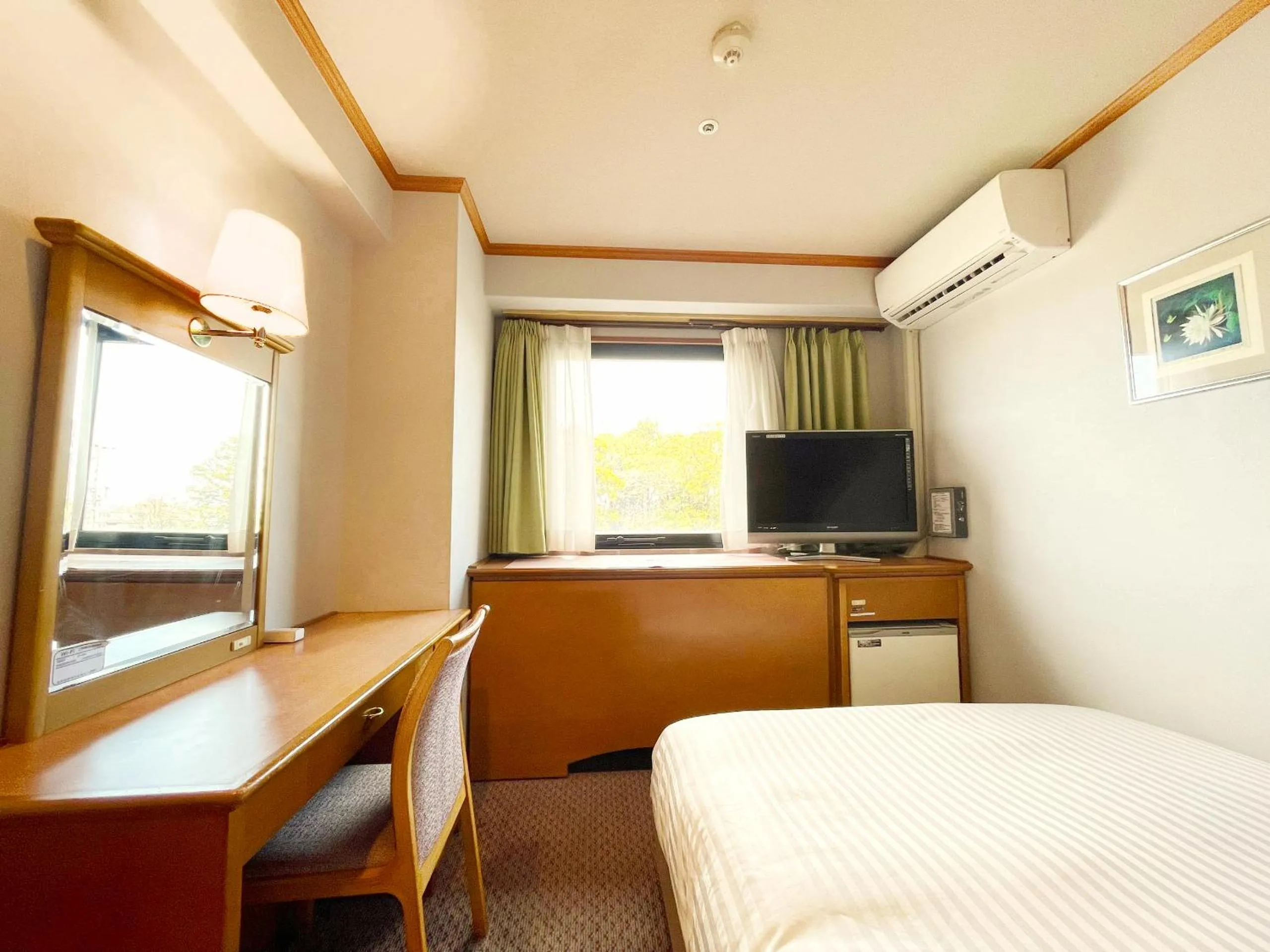 Photo of the whole room, Bed in Hotel Castle Inn Ise