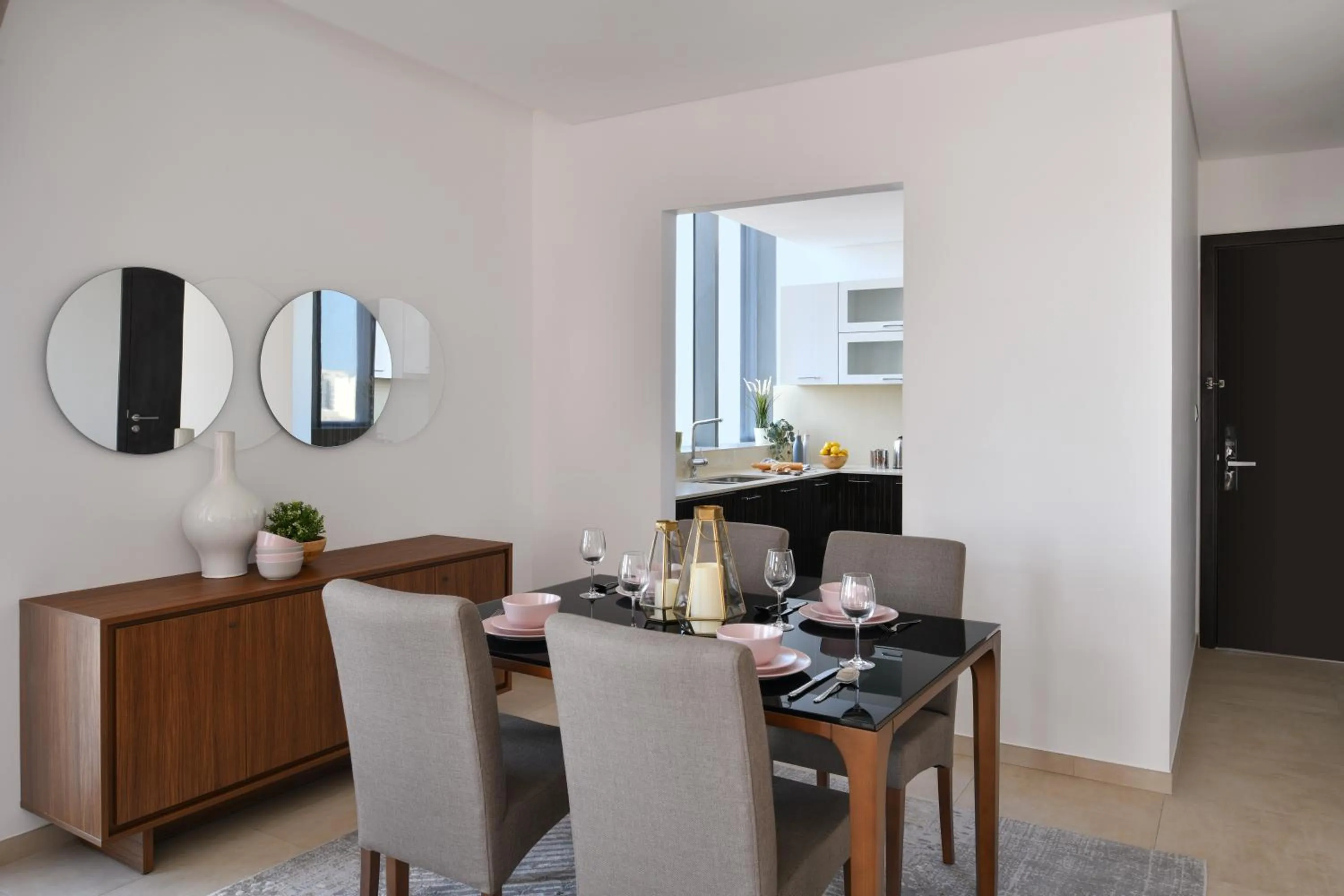 Dining area in Le Mirage Downtown