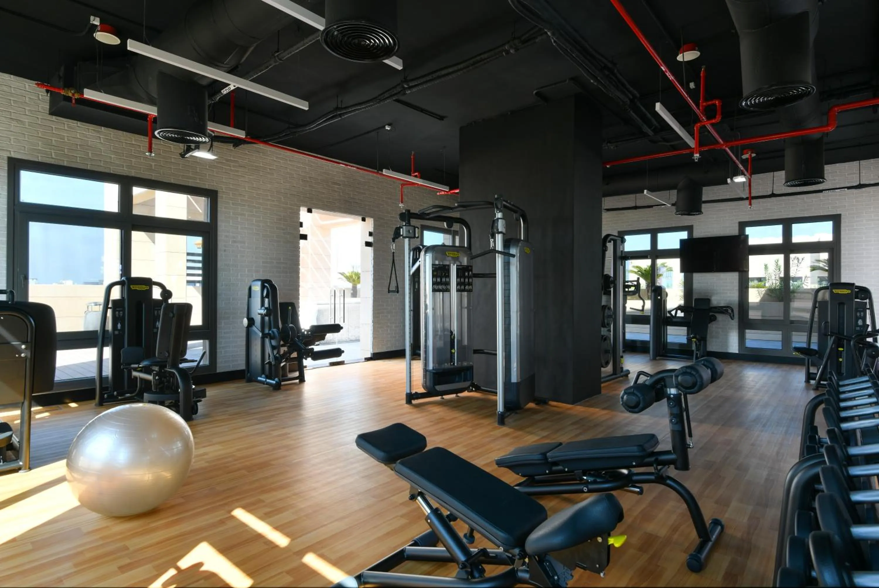 Fitness centre/facilities in Le Mirage Downtown