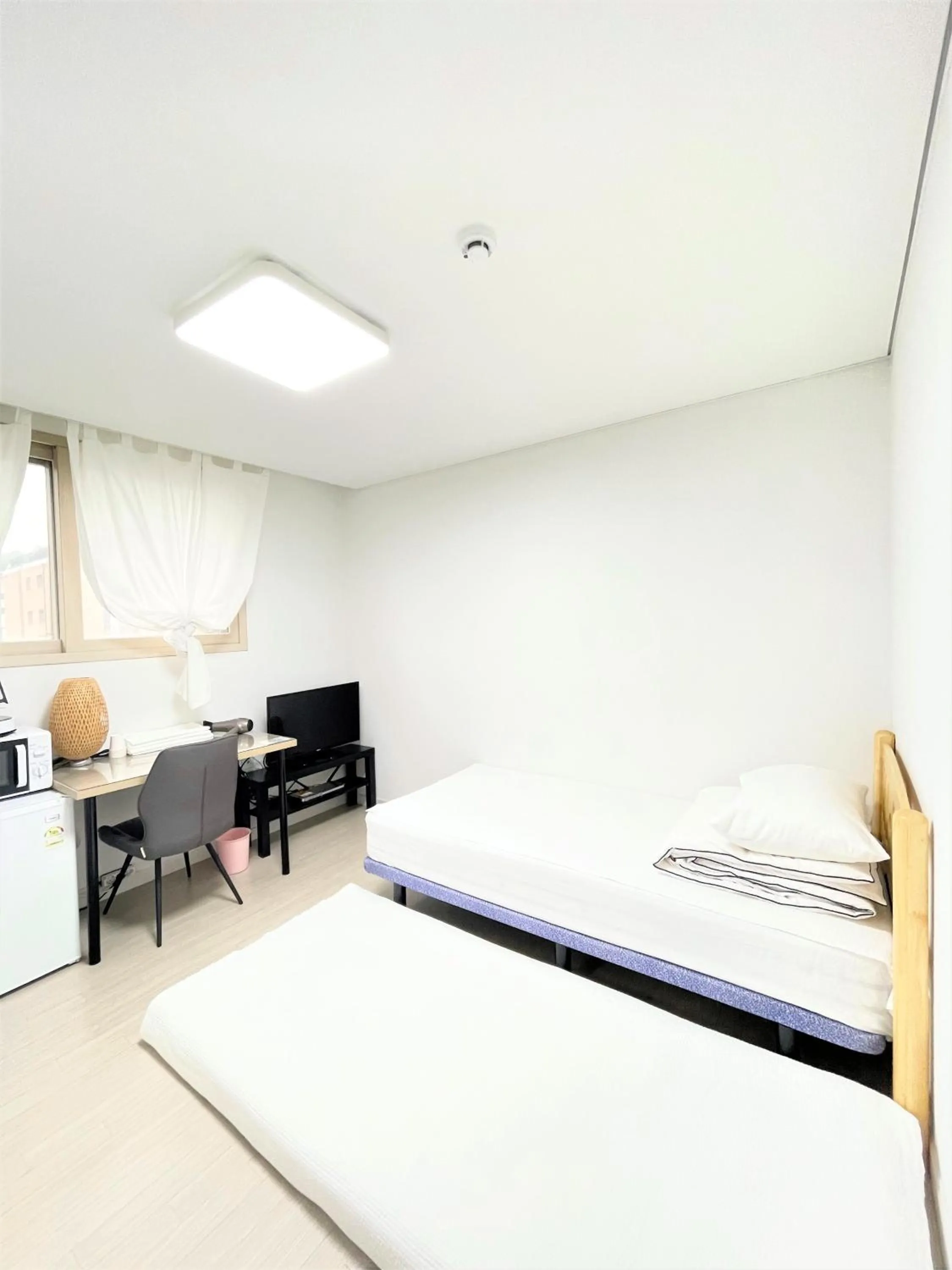 Decorative detail, Bed in Koin Guesthouse Incheon airport