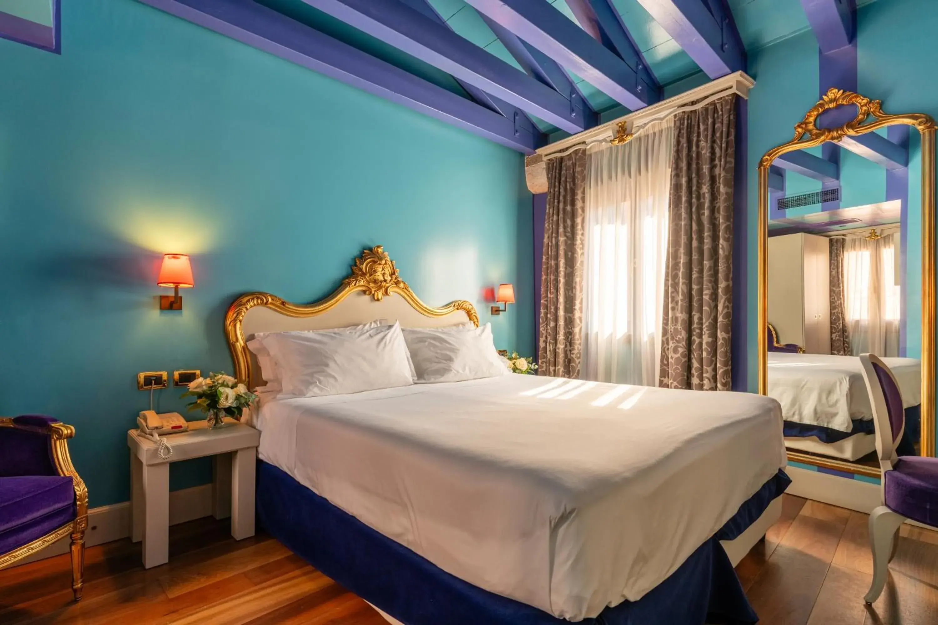 Photo of the whole room, Bed in Hotel Ca' Zusto Venezia Photo of the whole room, Bed in Hotel Ca' Zusto Venezia