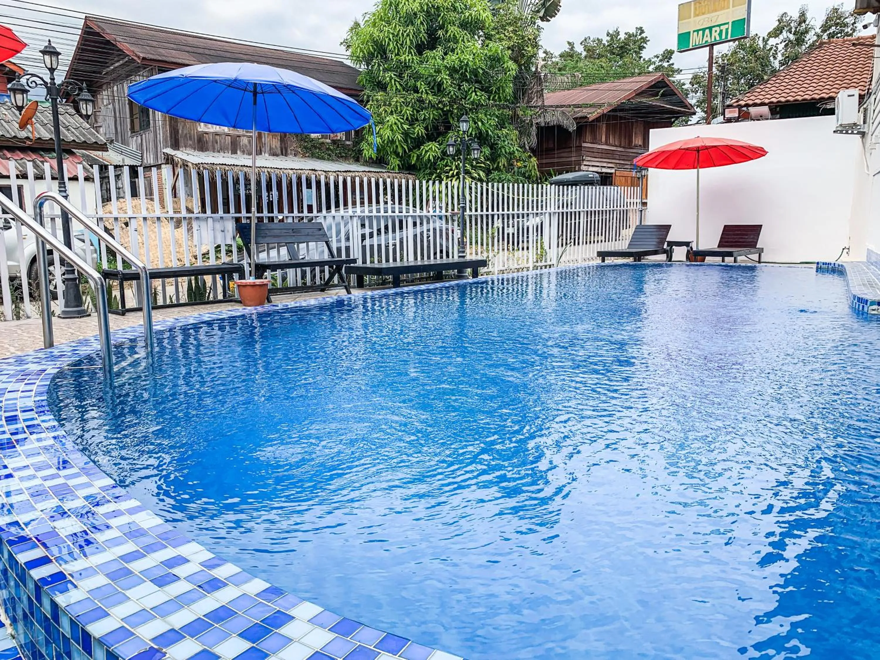 Swimming pool in Bountang Mountain View Riverside Hotel