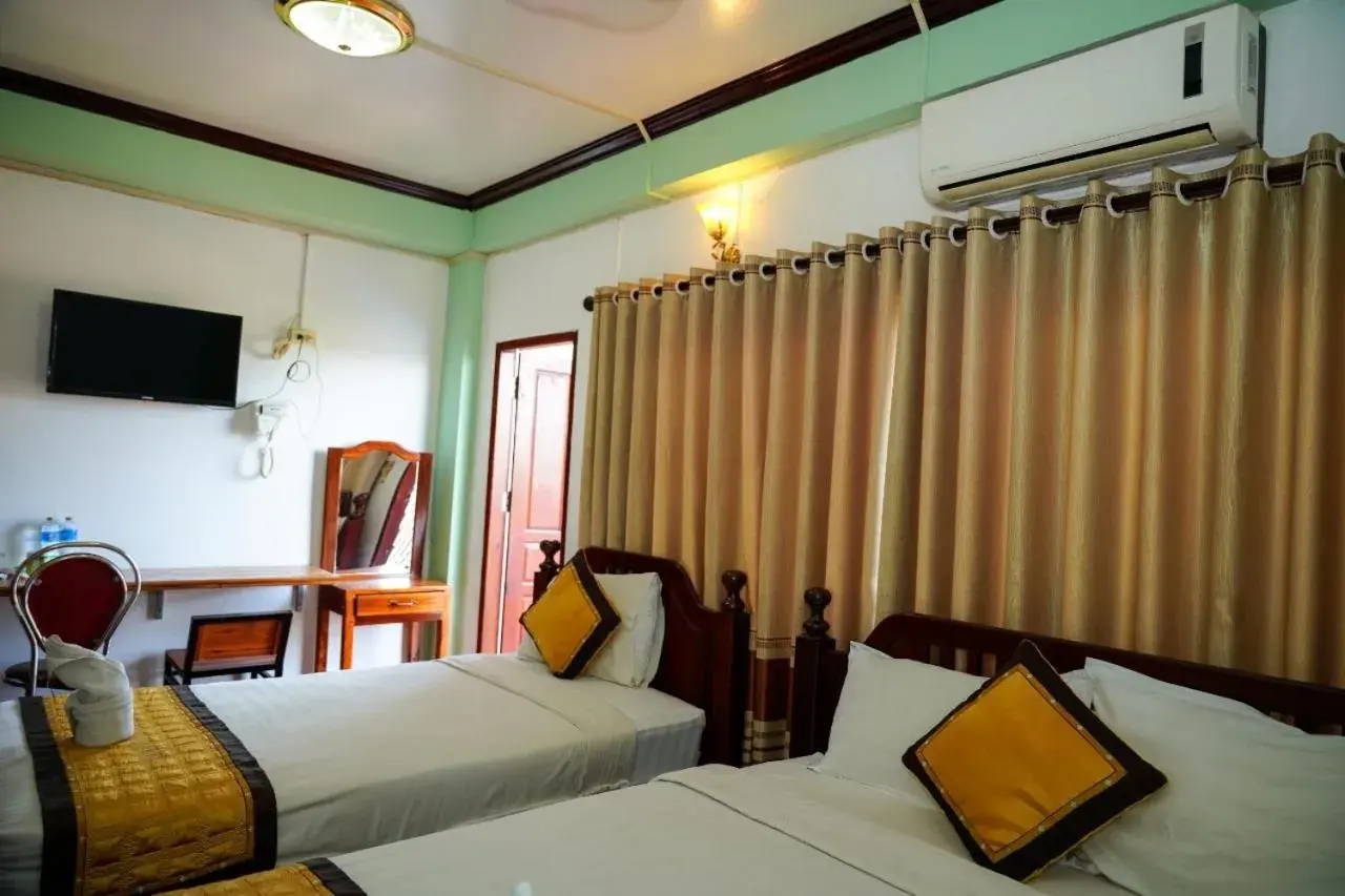 Family Room with Mountain View in Bountang Mountain View Riverside Hotel Family Room with Mountain View in Bountang Mountain View Riverside Hotel