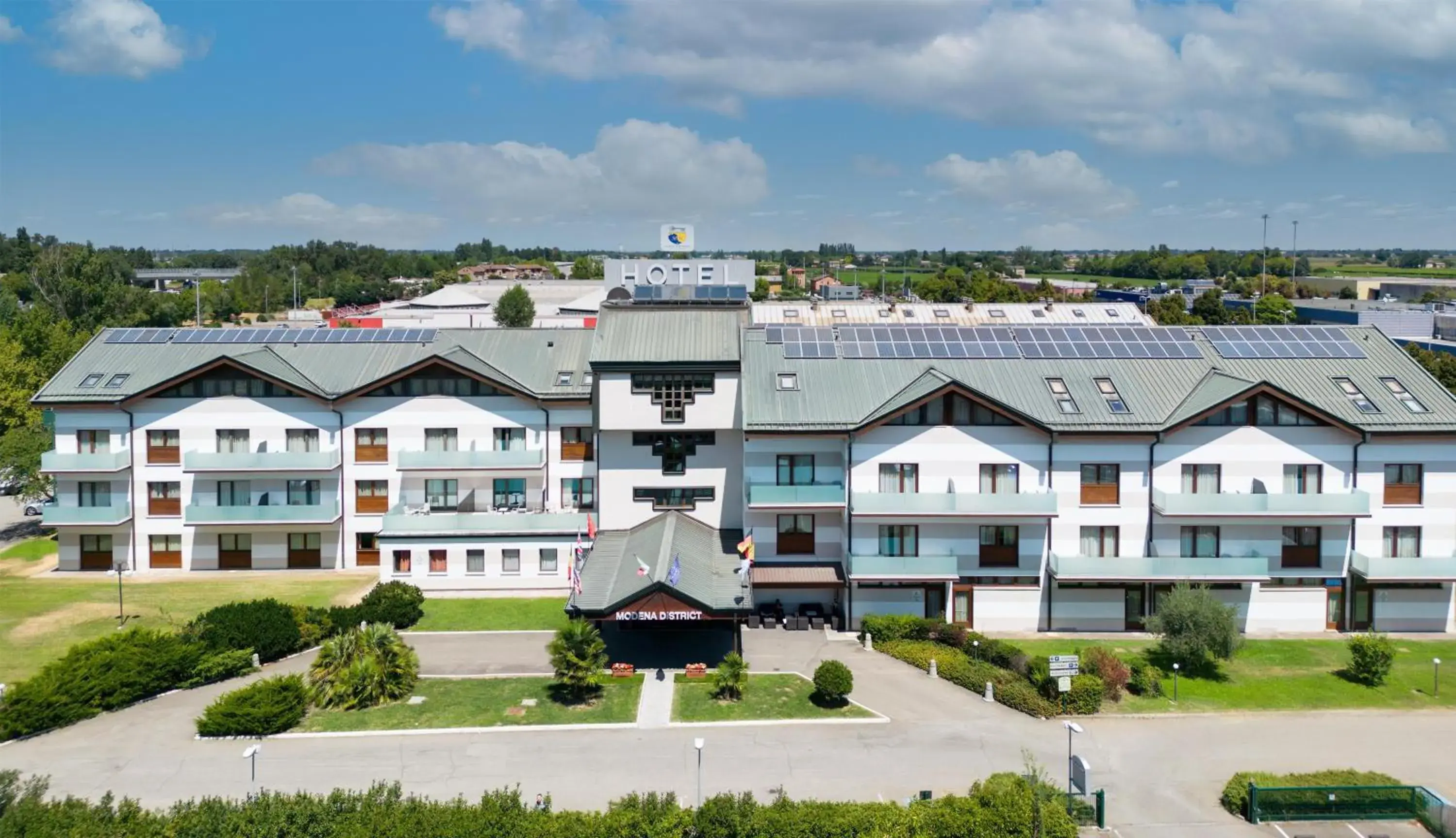 Property building in Best Western Modena District Property building in Best Western Modena District