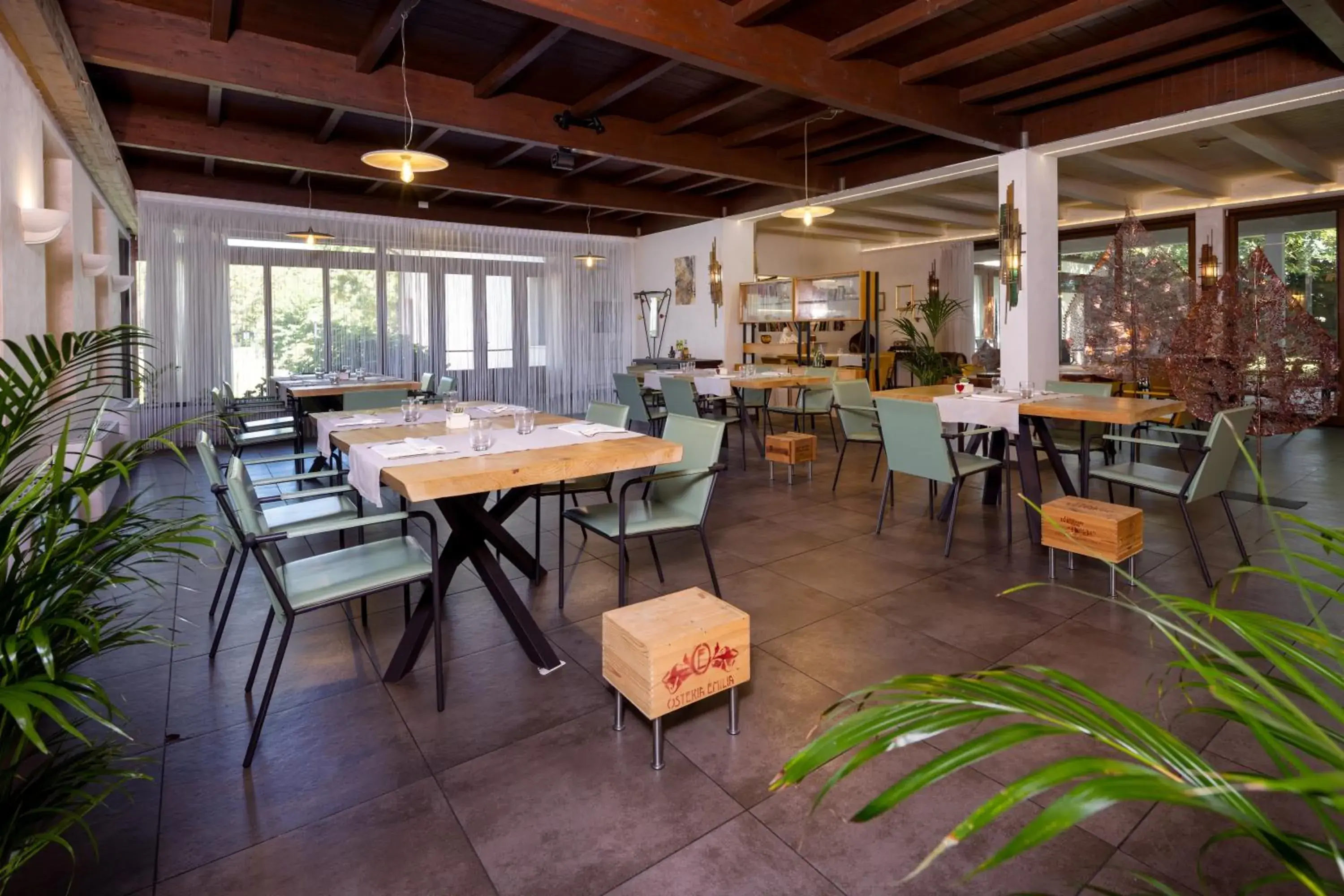 Restaurant/places to eat in Best Western Modena District Restaurant/places to eat in Best Western Modena District