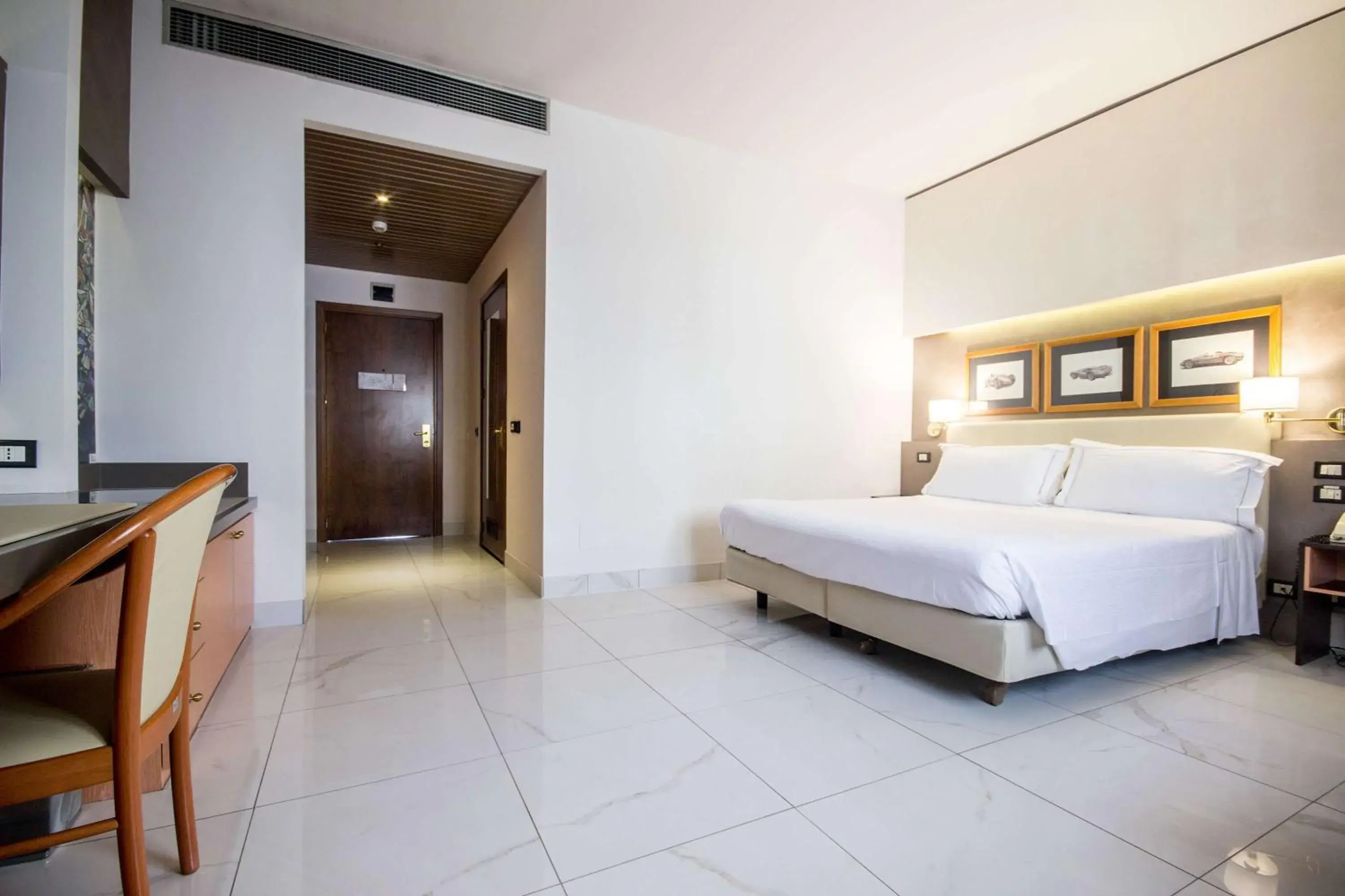 TV and multimedia, Bed in Best Western Modena District TV and multimedia, Bed in Best Western Modena District