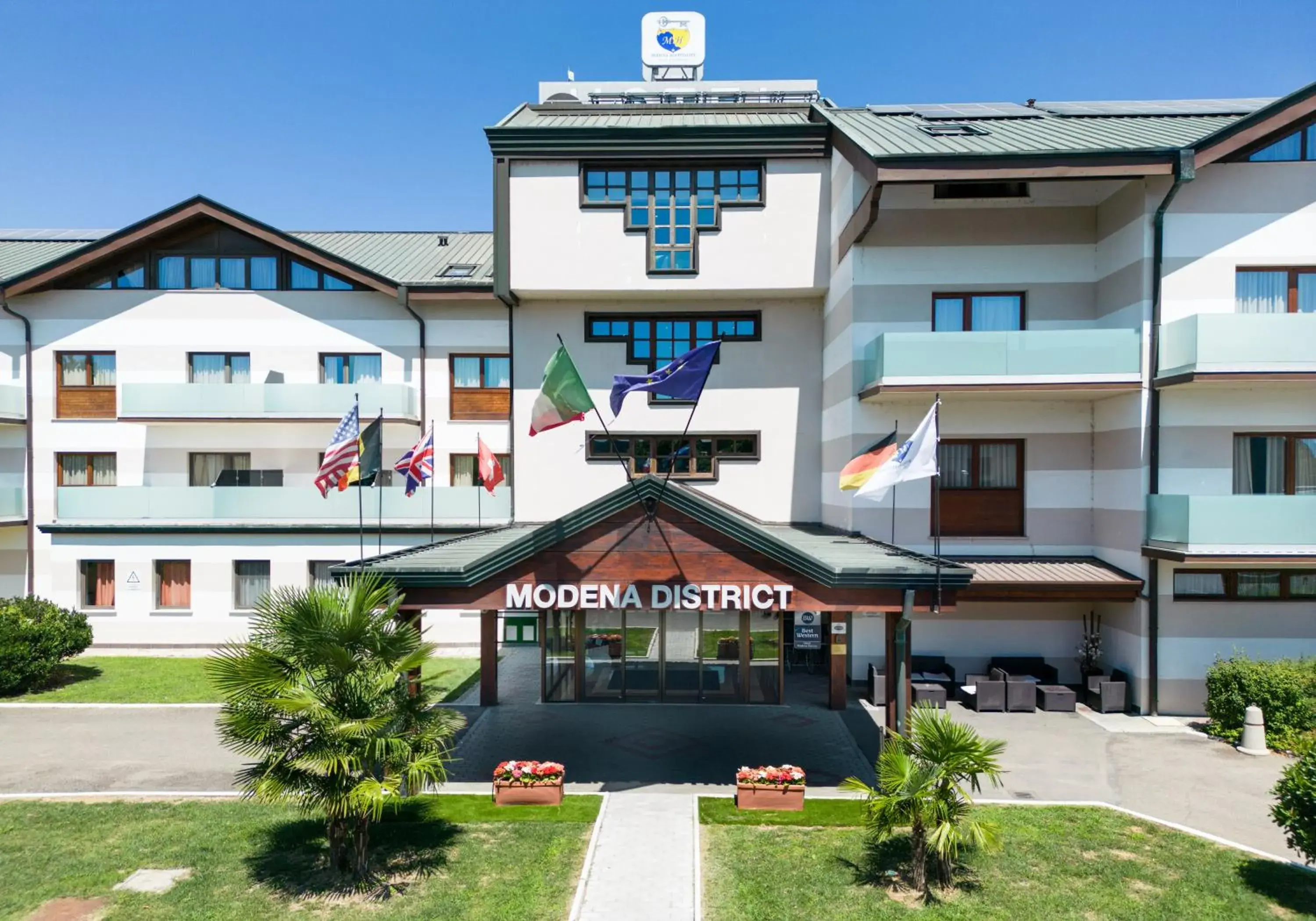 Property building in Best Western Modena District Property building in Best Western Modena District