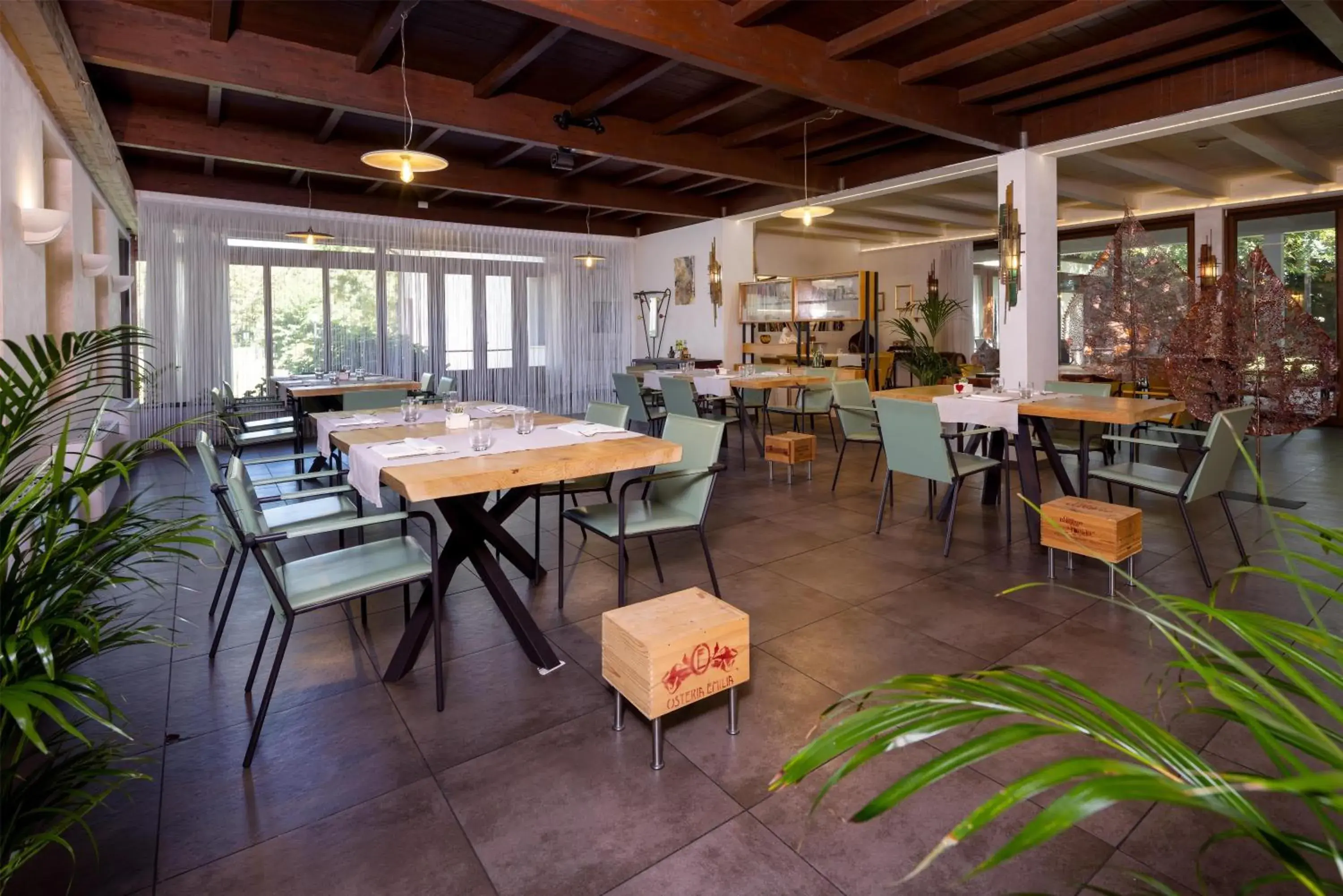 Restaurant/places to eat in Best Western Modena District Restaurant/places to eat in Best Western Modena District