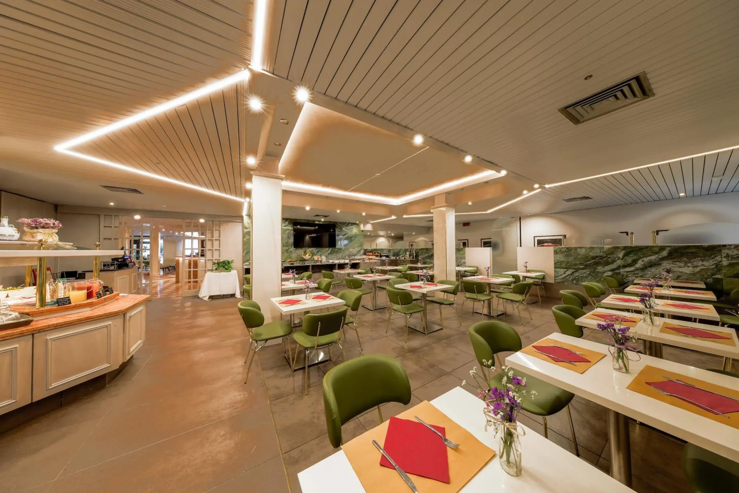 Restaurant/places to eat in Best Western Modena District Restaurant/places to eat in Best Western Modena District