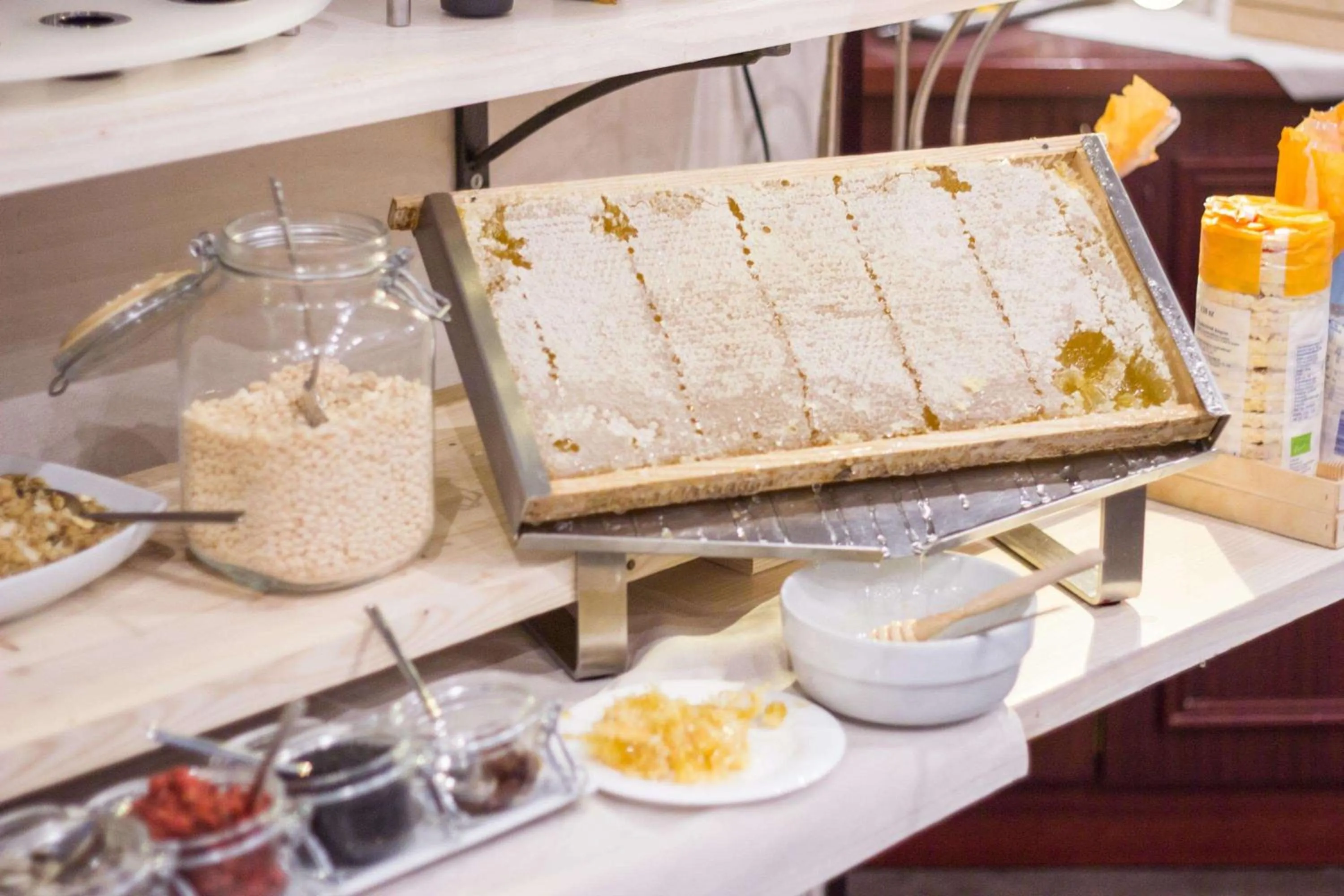 Restaurant/places to eat in Best Western Modena District