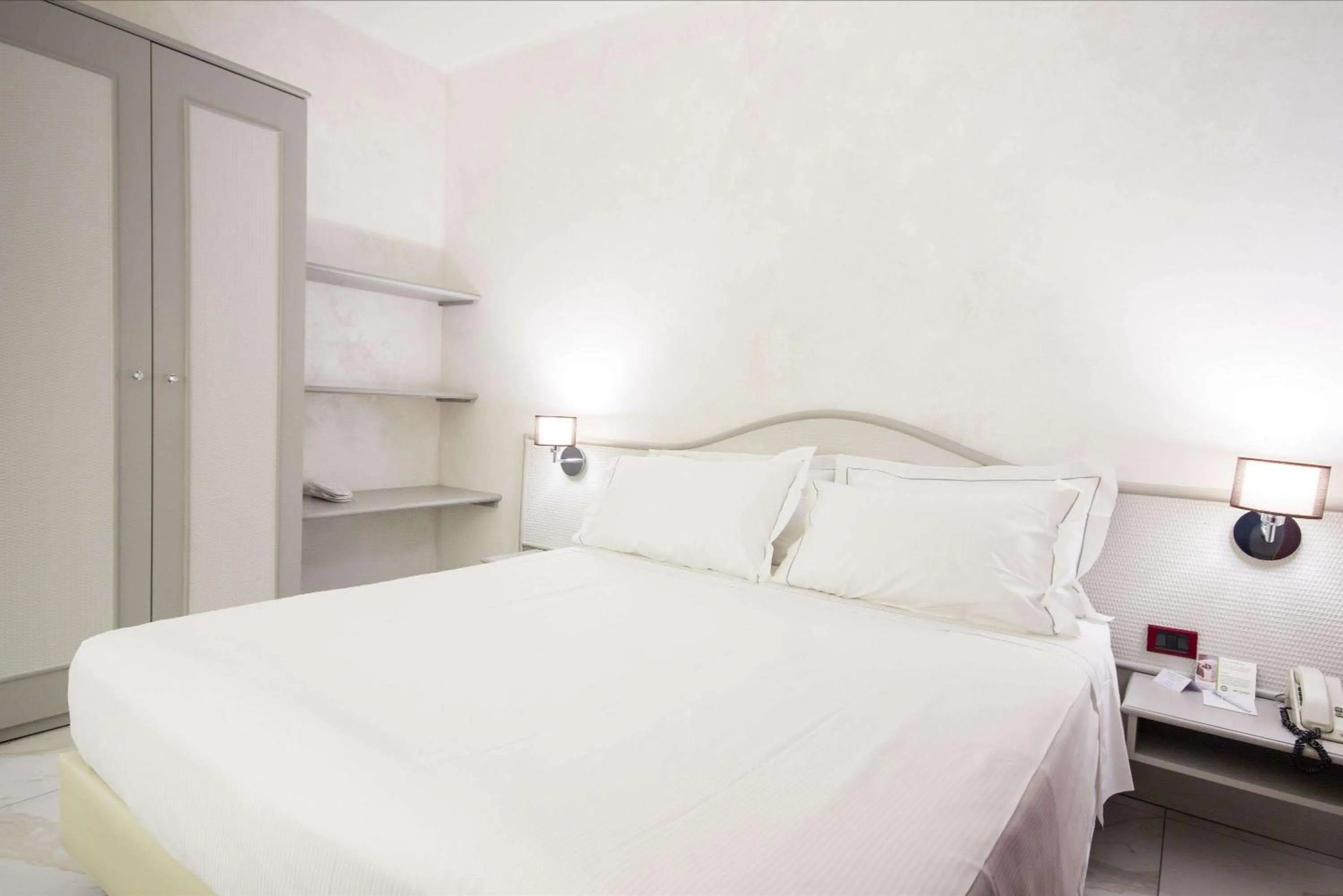 TV and multimedia, Bed in Best Western Modena District