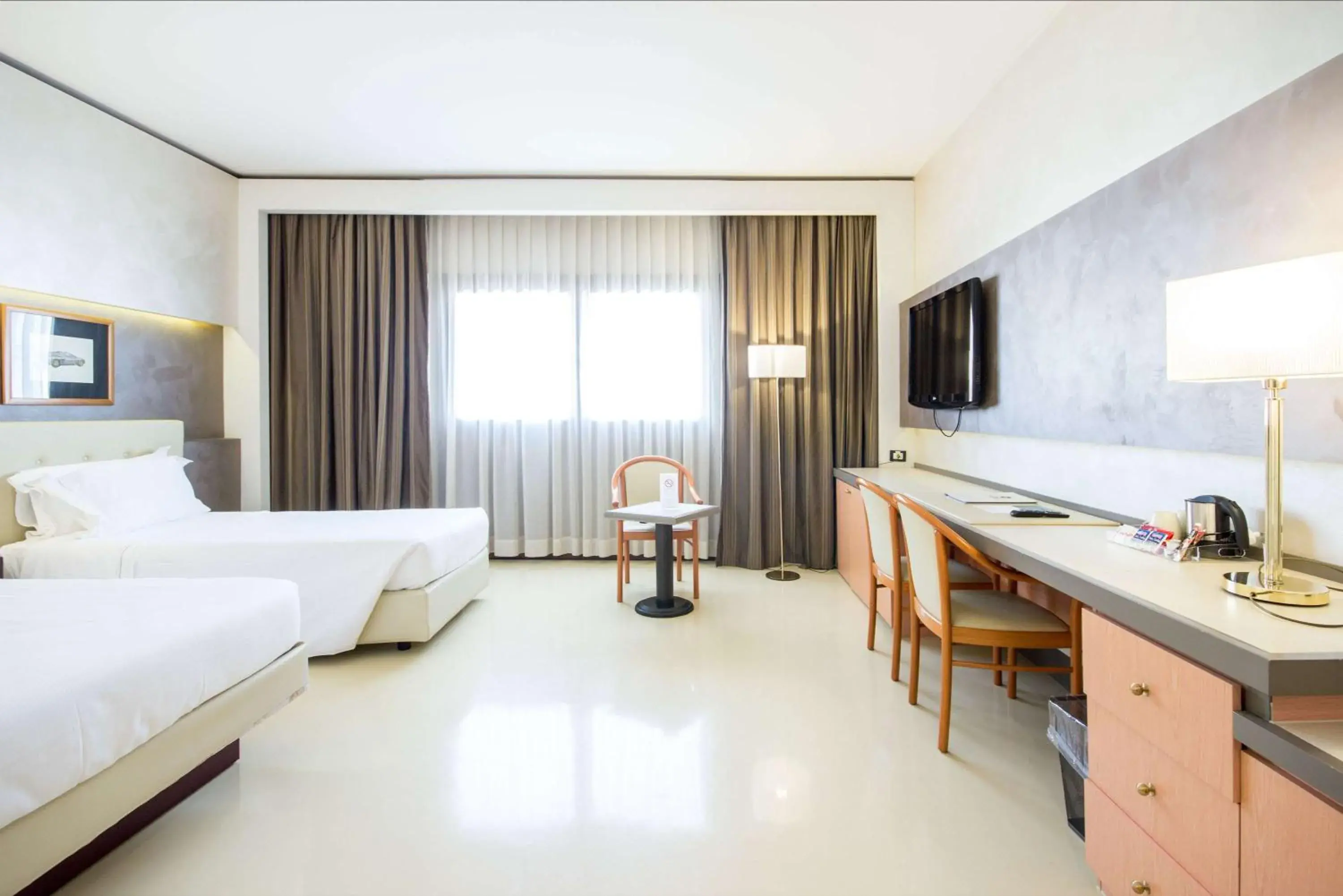 Photo of the whole room, Bed in Best Western Modena District Photo of the whole room, Bed in Best Western Modena District