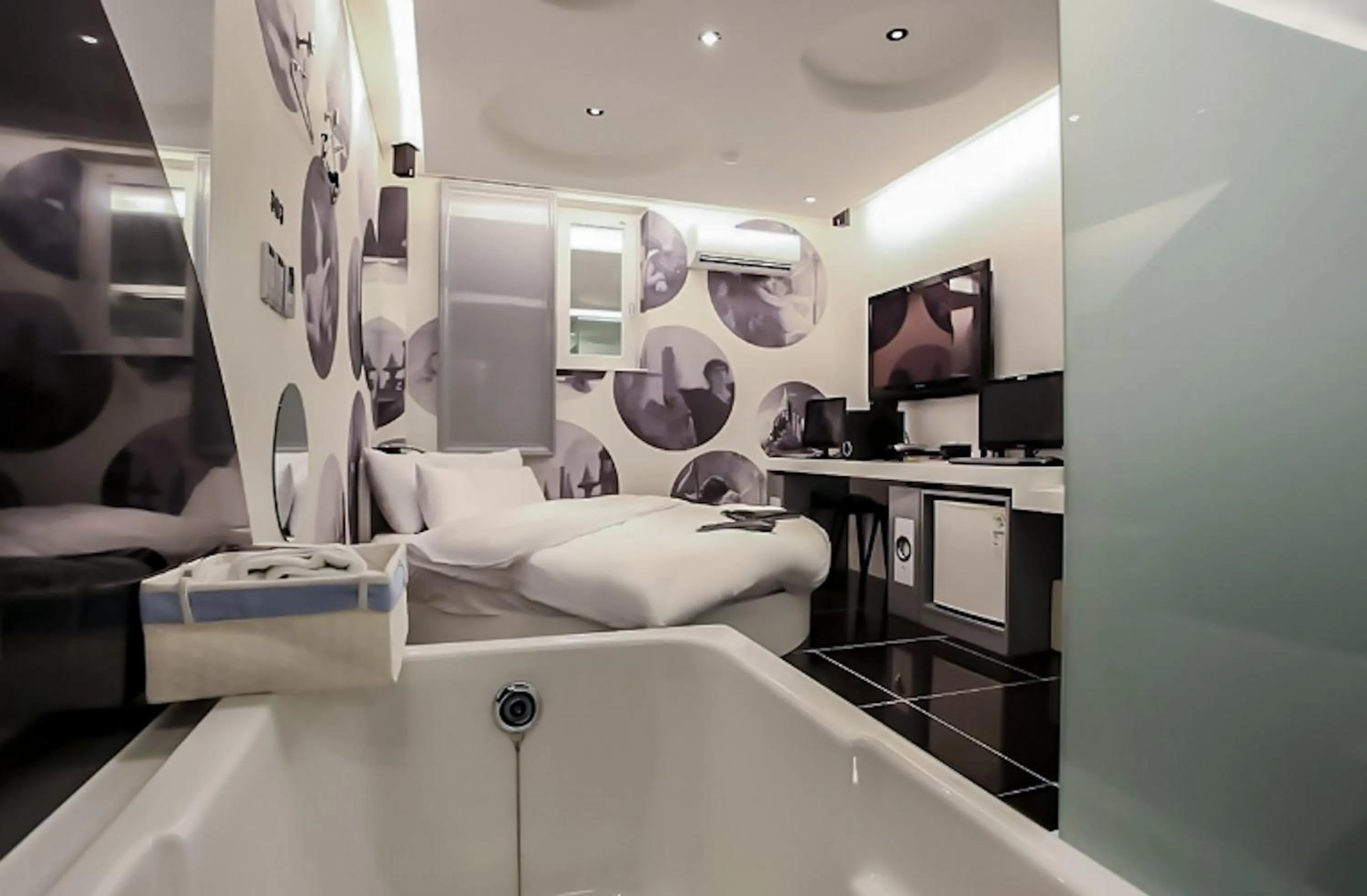 Bed in Nine Star Hotel