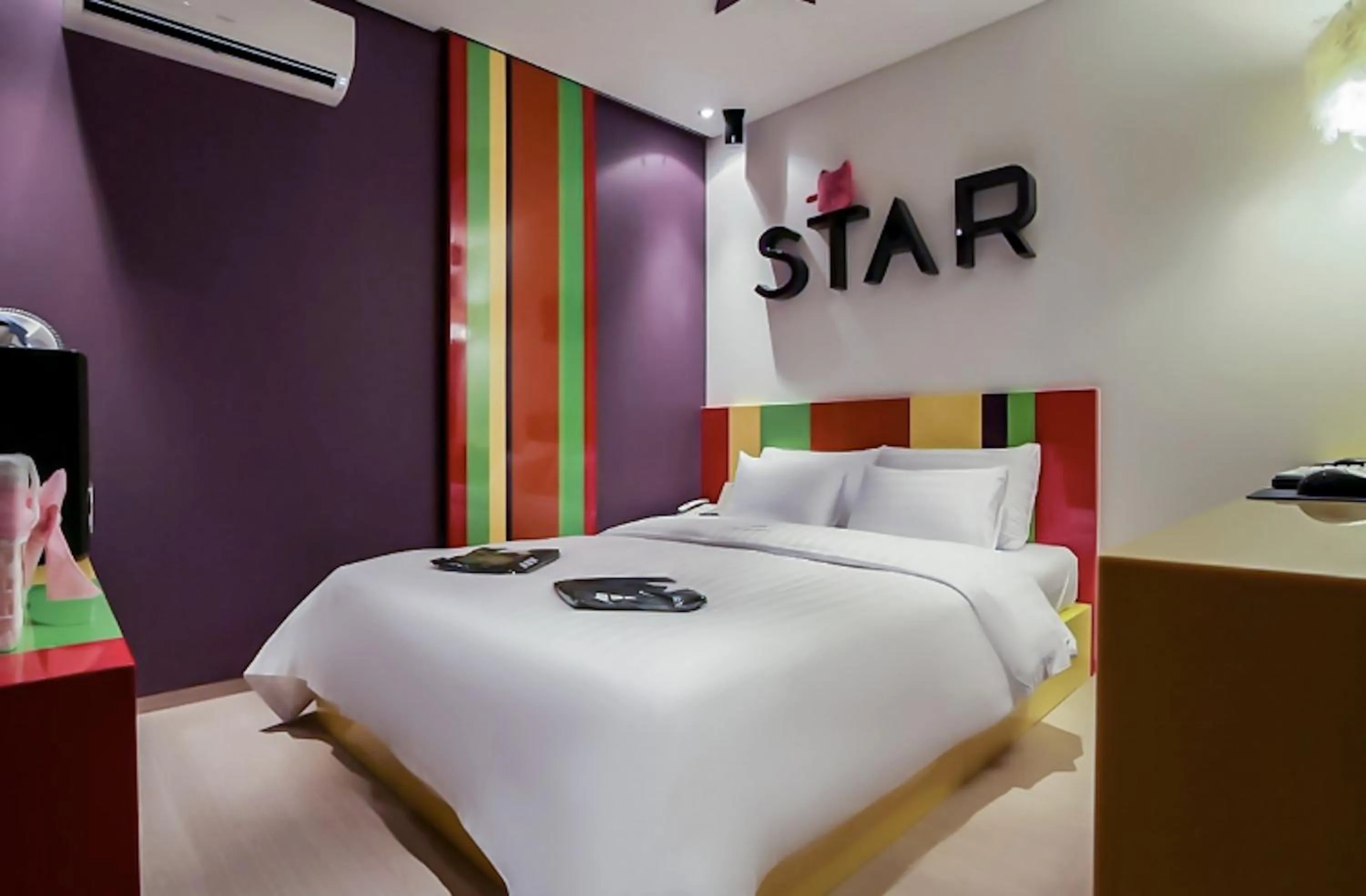 Bed in Nine Star Hotel