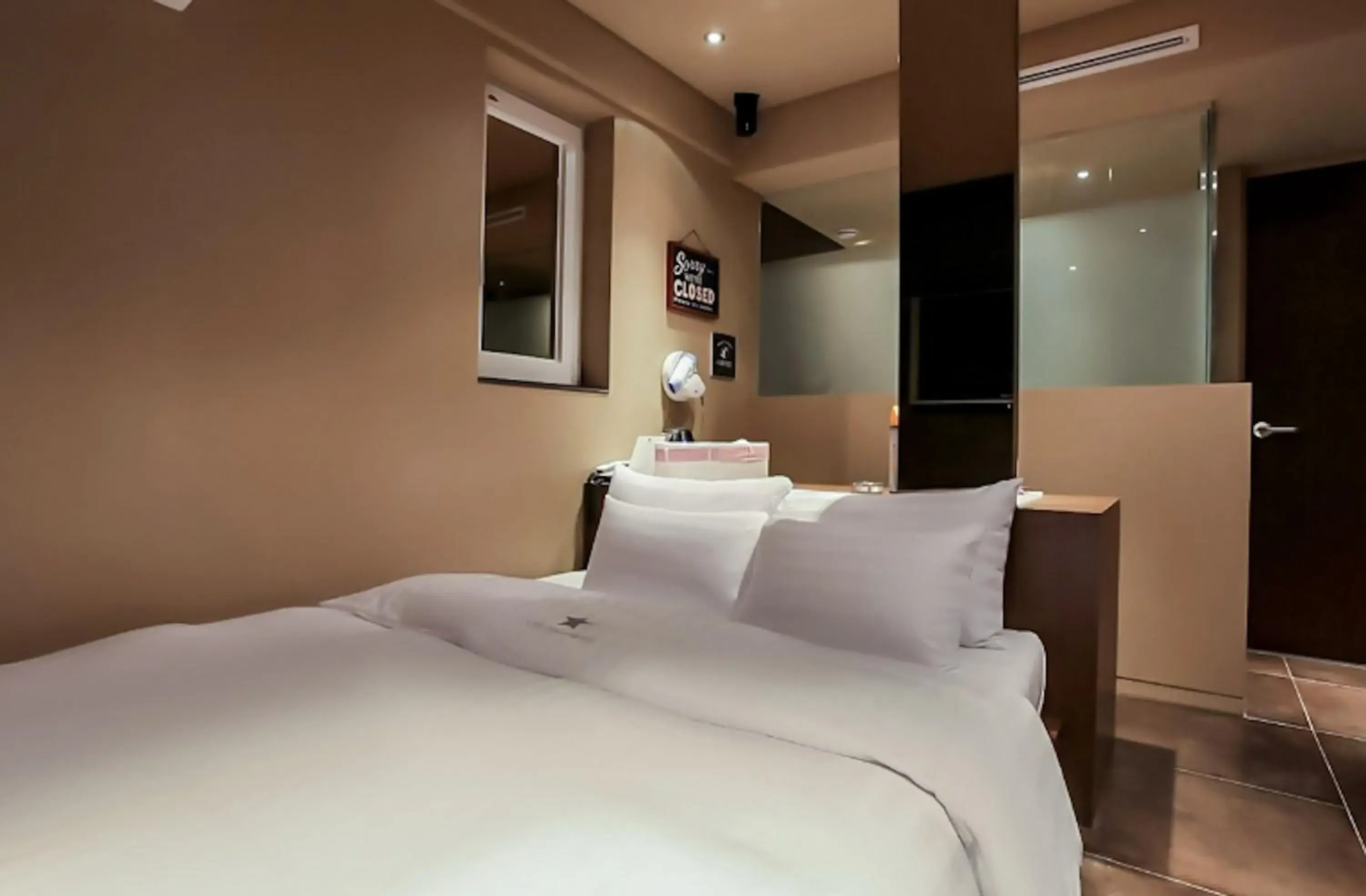 Bed in Nine Star Hotel Bed in Nine Star Hotel