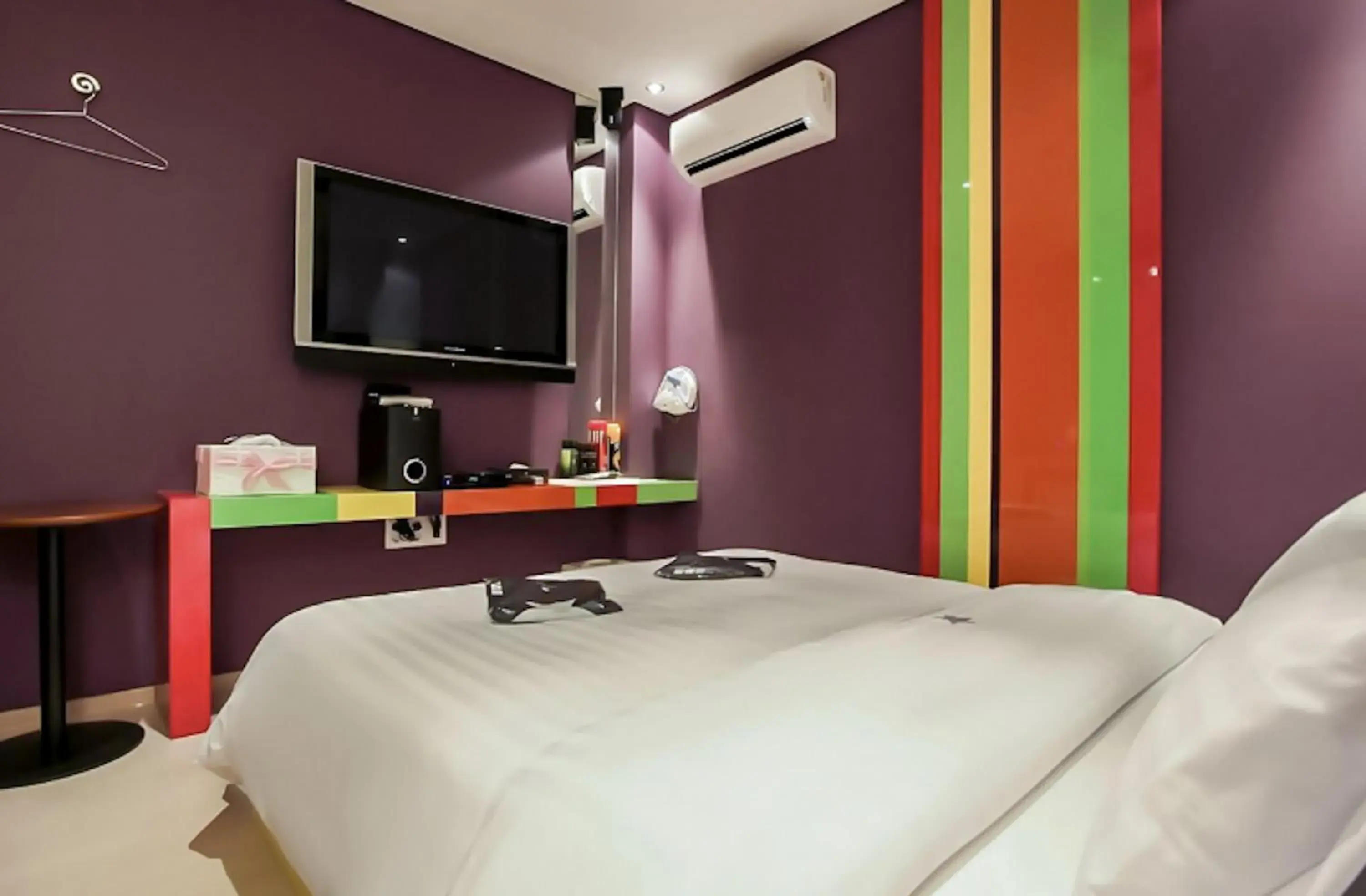 Bed in Nine Star Hotel Bed in Nine Star Hotel