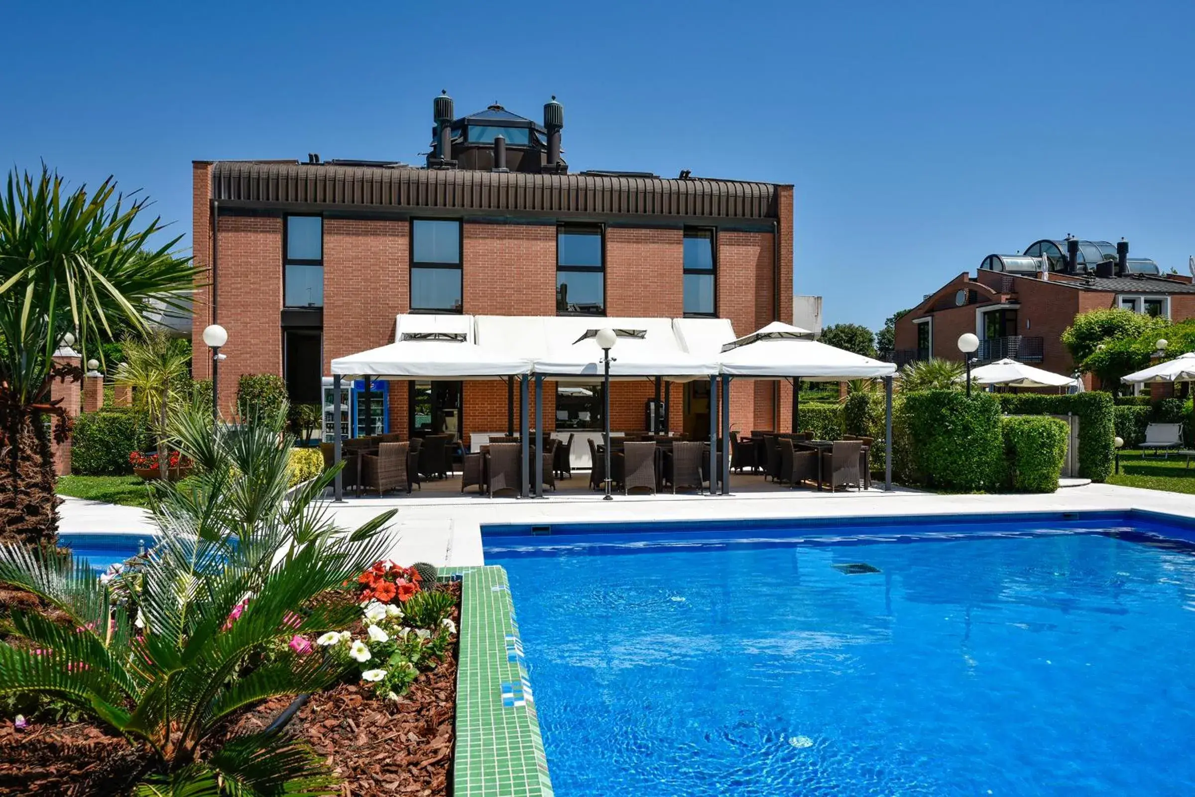 Restaurant/places to eat in DB Villas Le Ville del Lido Resort Restaurant/places to eat in DB Villas Le Ville del Lido Resort