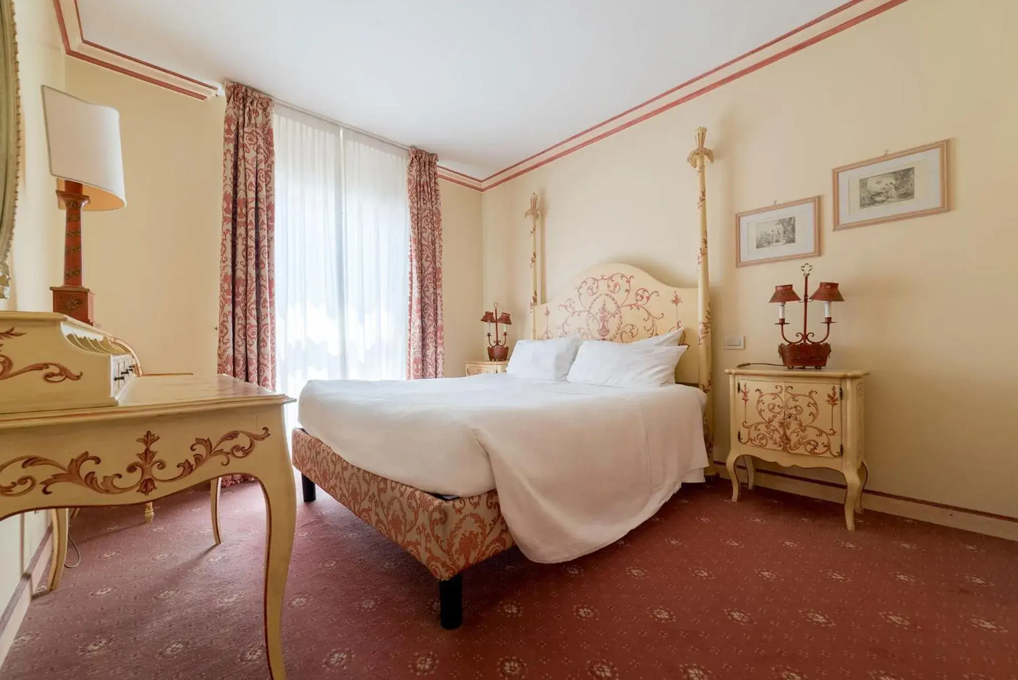 Bed in DB Villas Le Ville del Lido Resort Bed in DB Villas Le Ville del Lido Resort