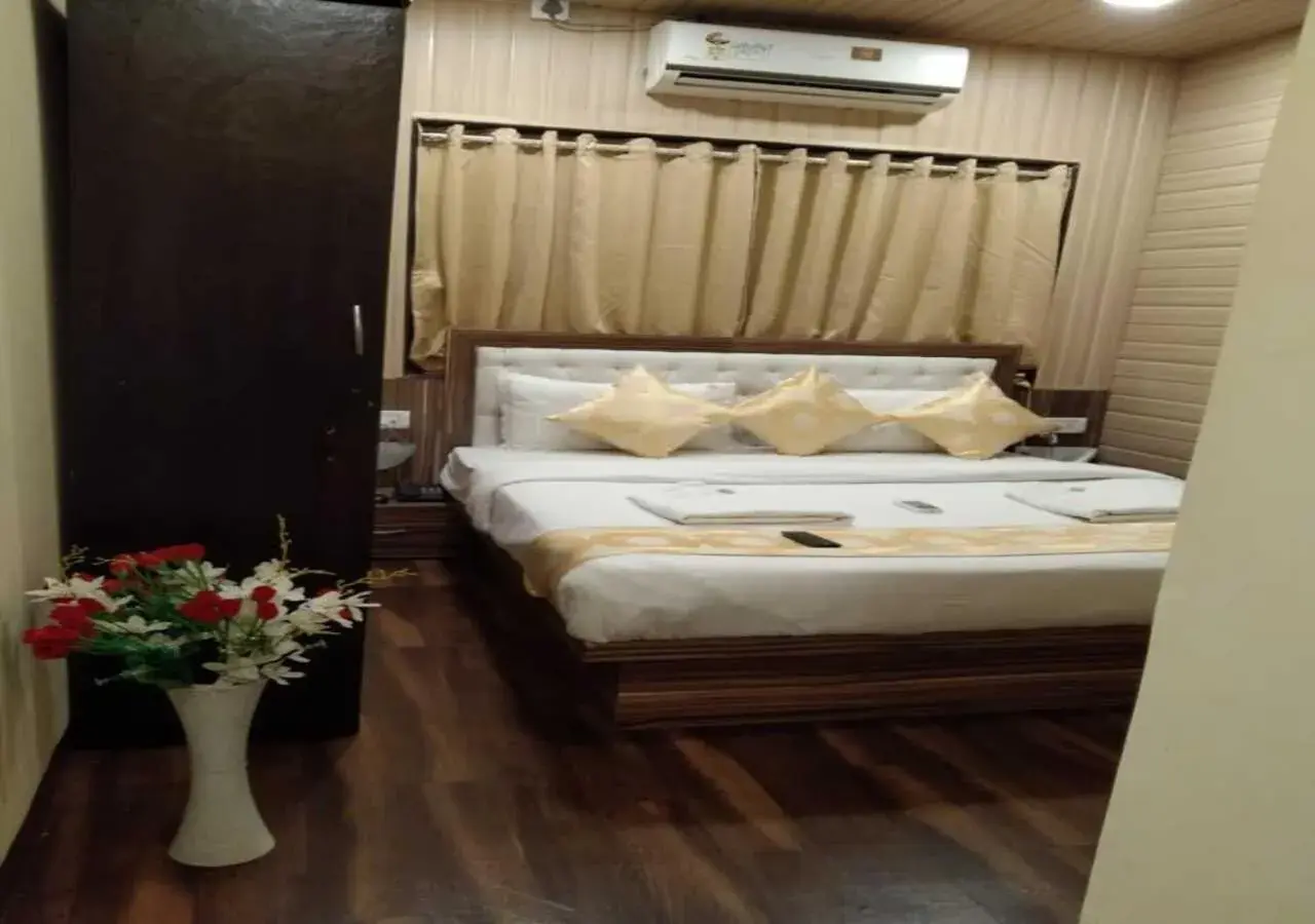 Bed in Hotel De Classico Juhu Bed in Hotel De Classico Juhu