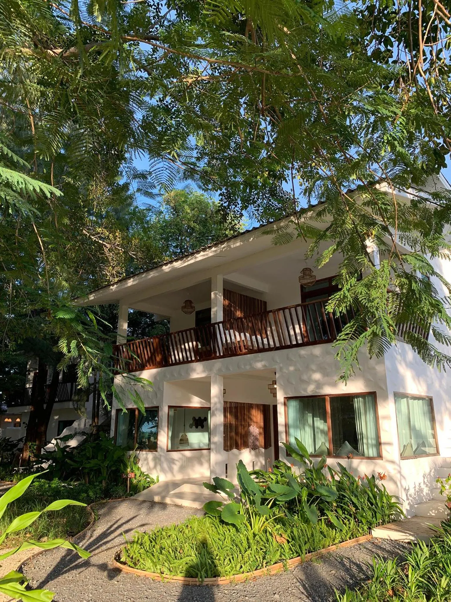 Property building in Issara Beach Resort Beachfront