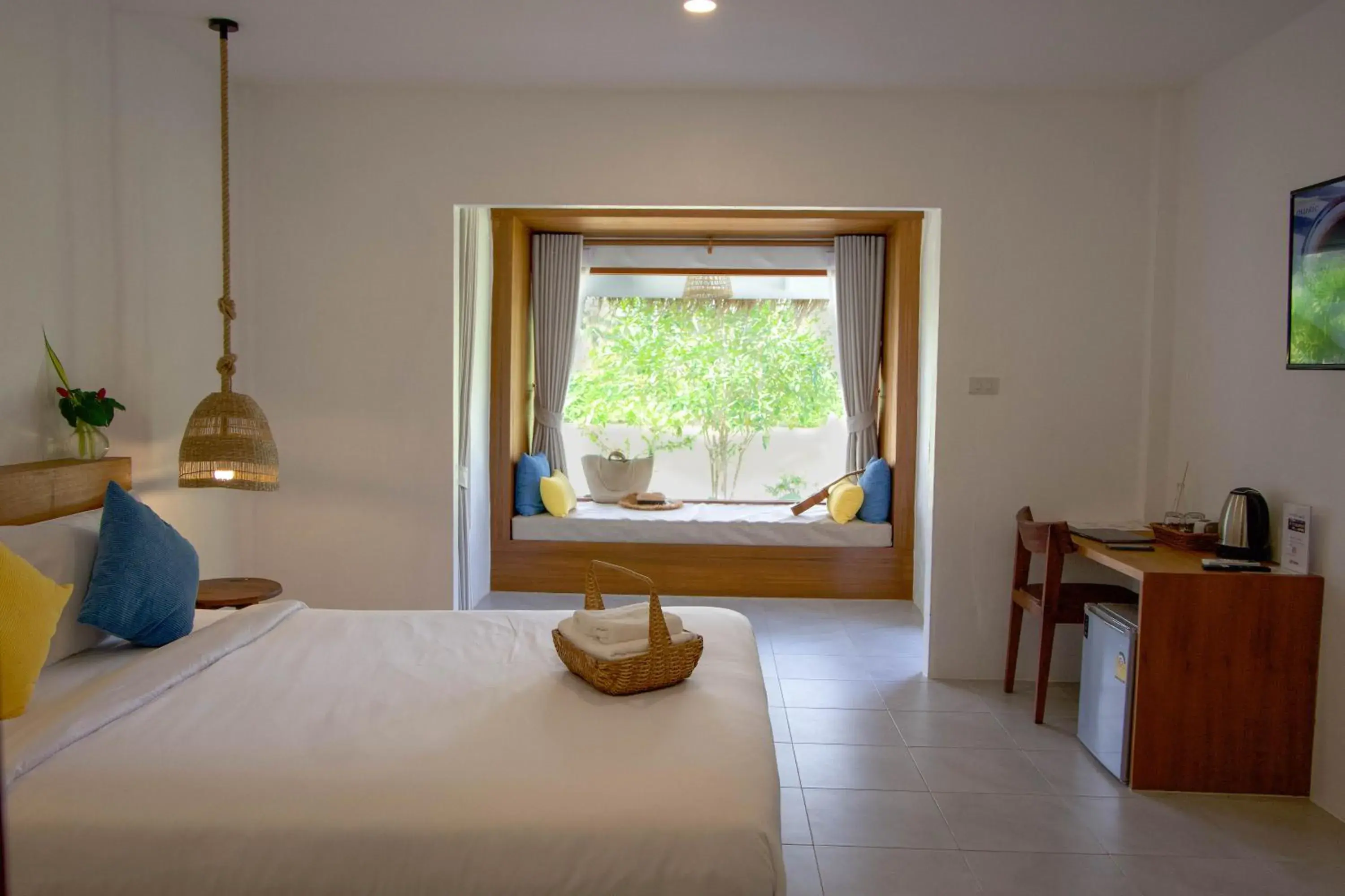 Bedroom, Bed in Issara Beach Resort Beachfront Bedroom, Bed in Issara Beach Resort Beachfront