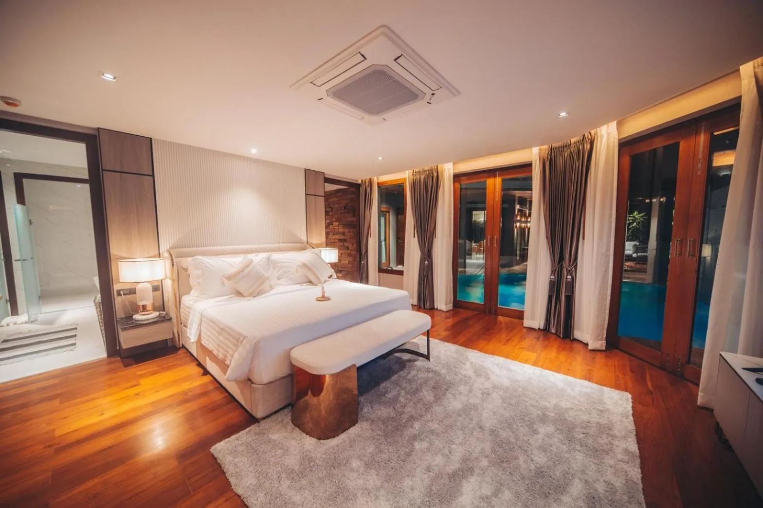 Bed in Yotaka Khanom