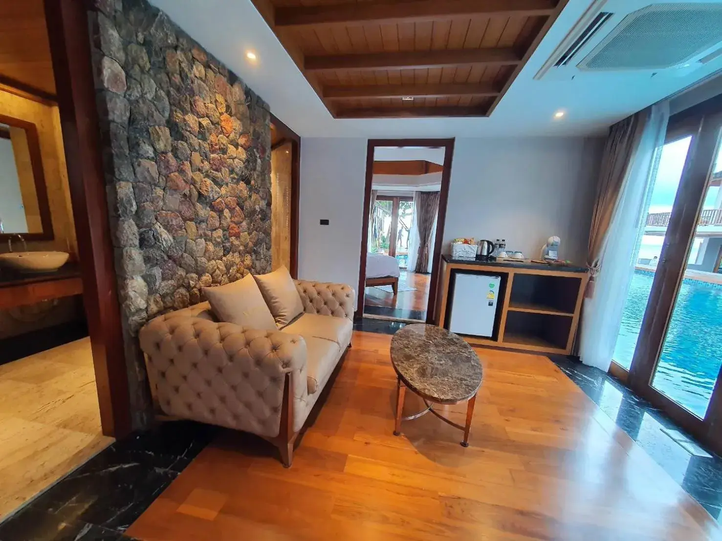 Living room in Yotaka Khanom Living room in Yotaka Khanom