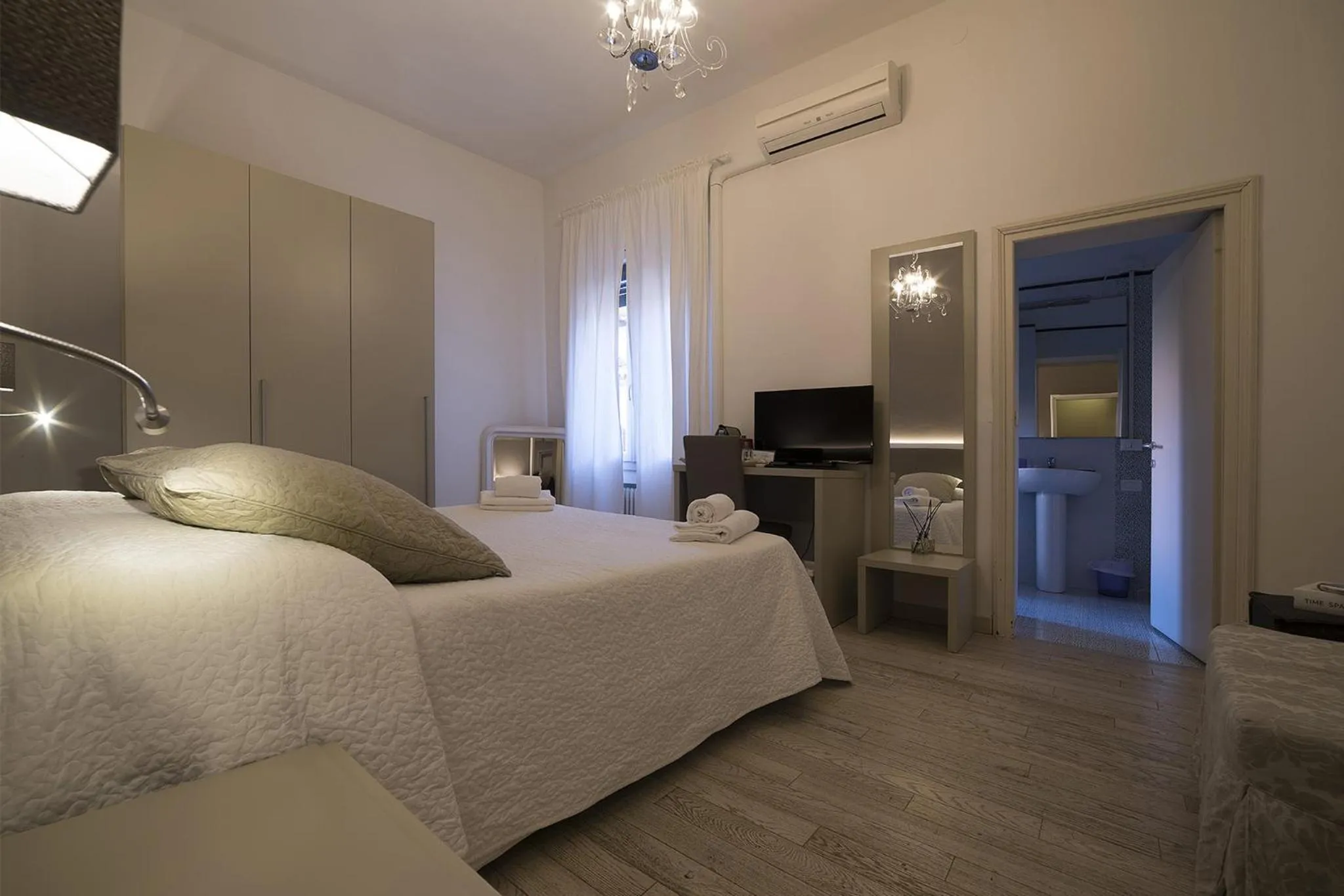 Bed in Al Portico Guest House