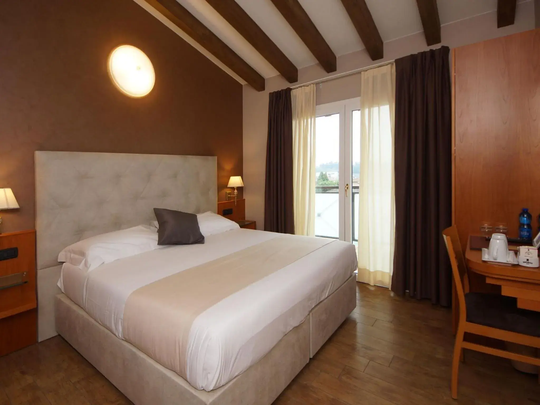 Standard Double Room - single occupancy in Hotel Clarin 14 by Dori Standard Double Room - single occupancy in Hotel Clarin 14 by Dori