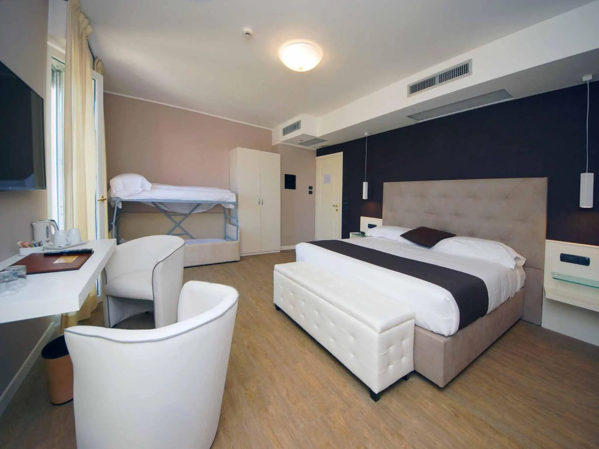 Photo of the whole room, Bed in Hotel Clarin 14 by Dori