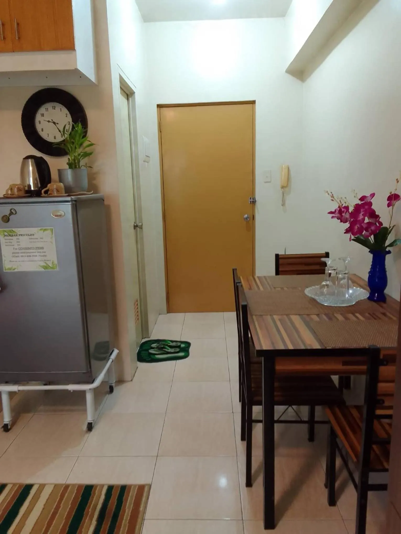 Dining area in Budget Friendly Staycation in Valley Golf