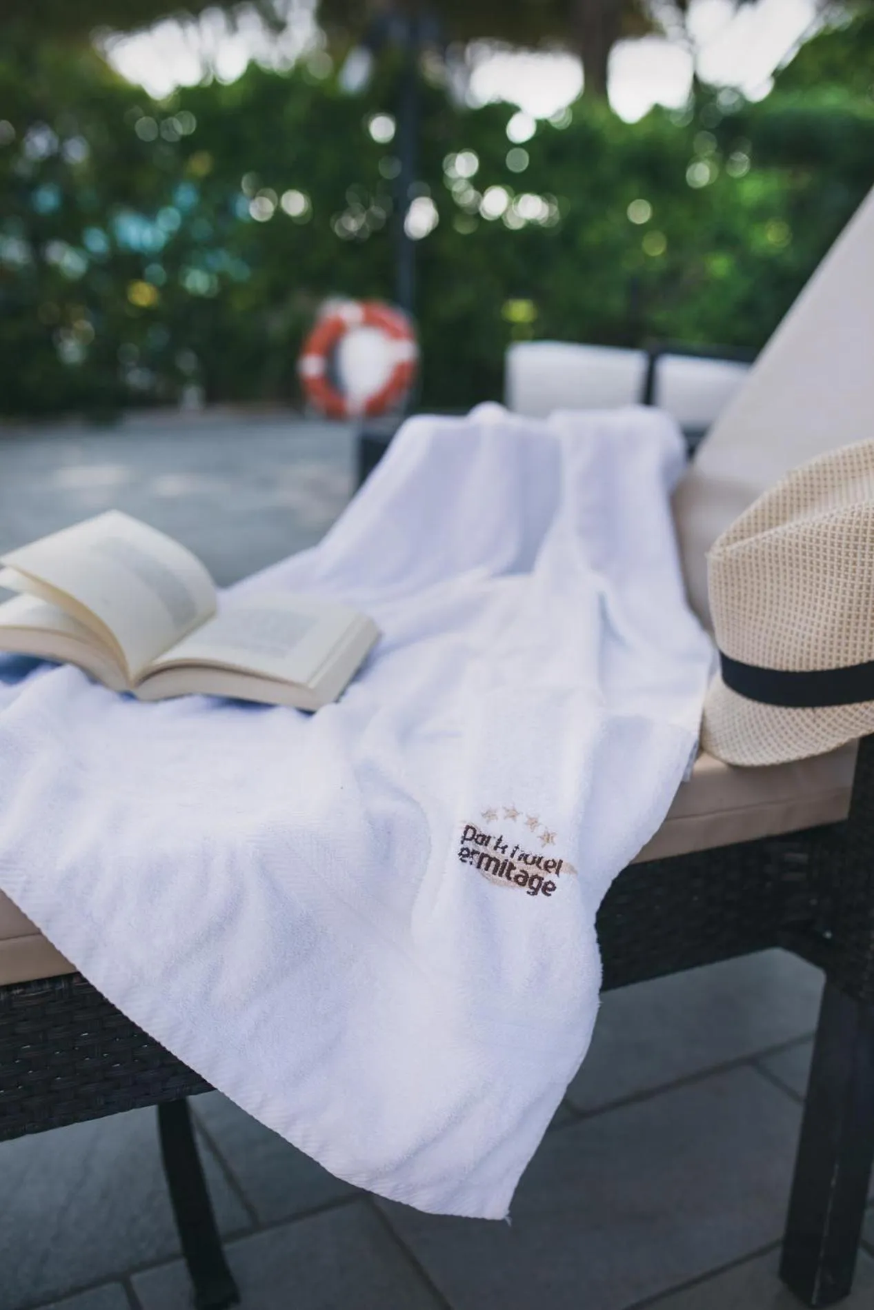 Swimming pool in Park Hotel Ermitage Resort & Spa