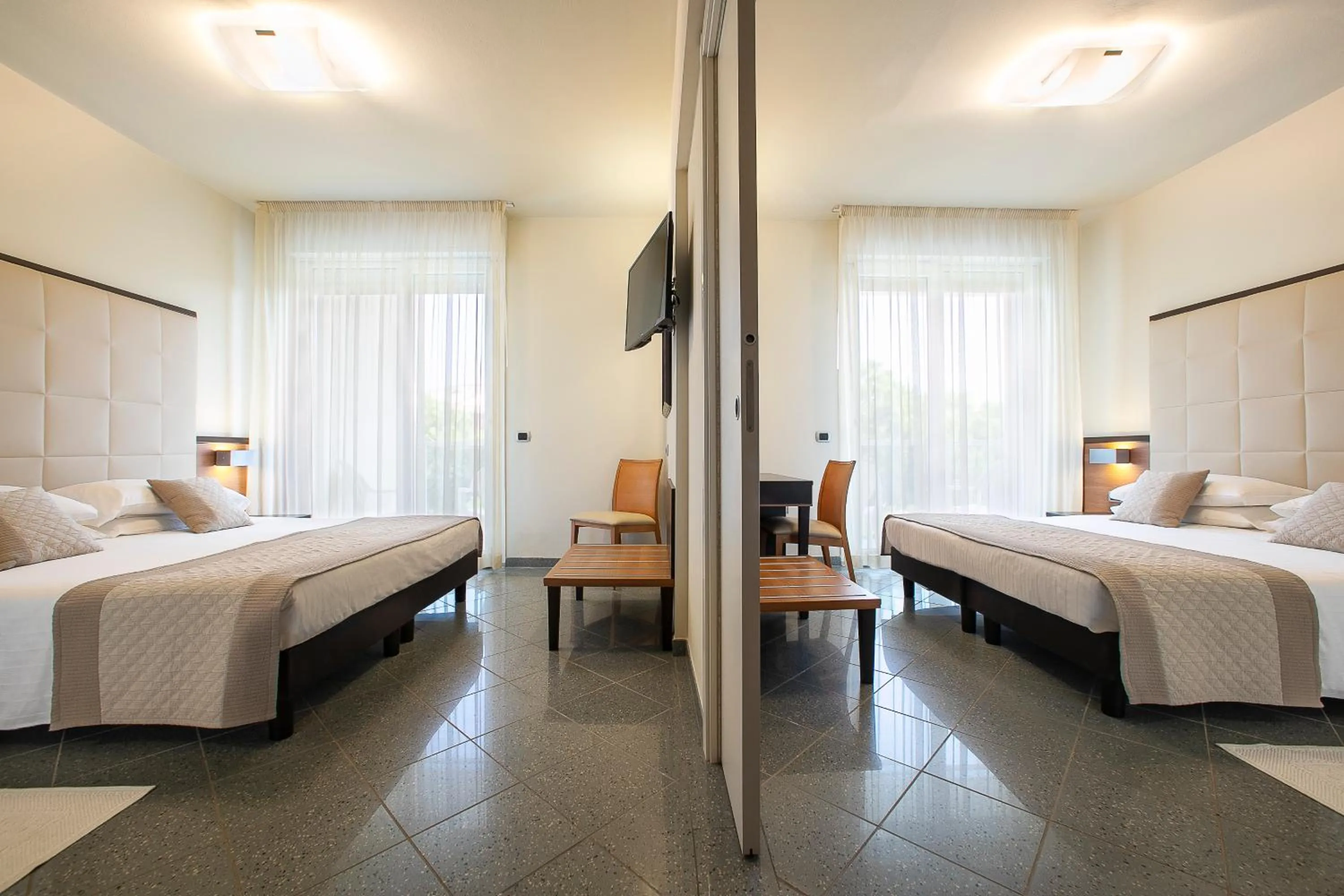 Bed in Park Hotel Ermitage Resort & Spa