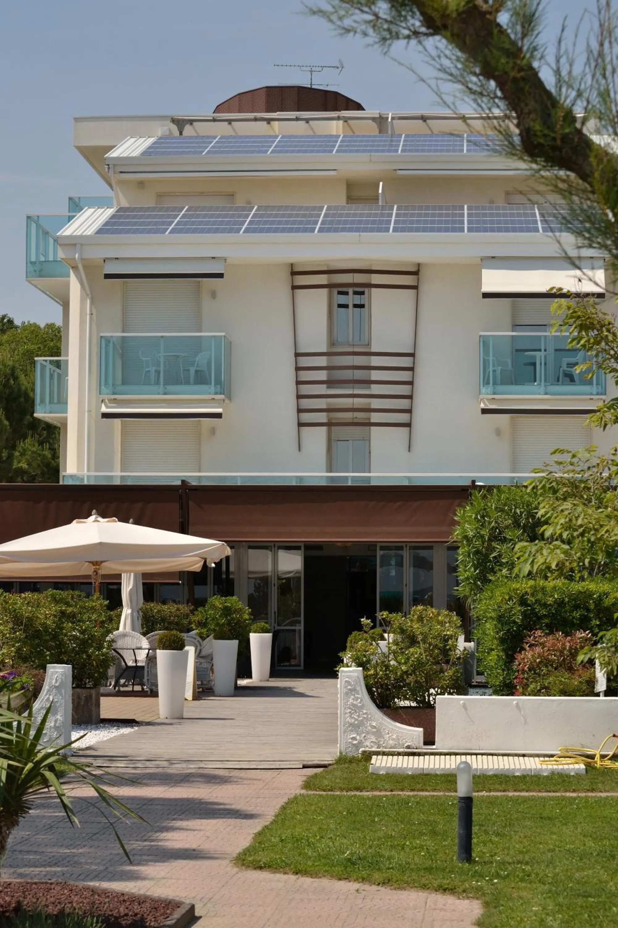 Property building in Park Hotel Ermitage Resort & Spa