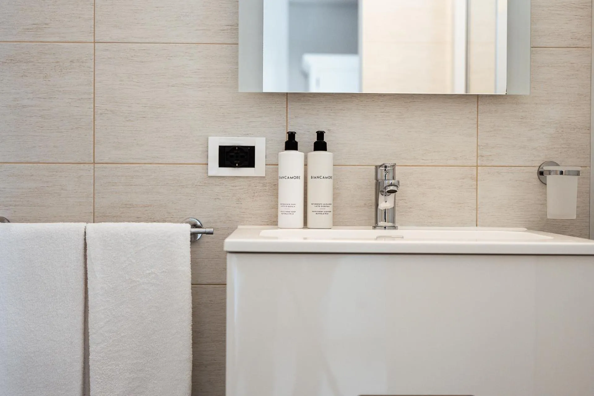 Bathroom in Hotel Niagara